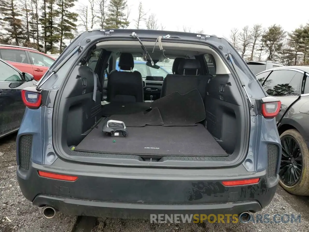 6 Photograph of a damaged car 7MMVABAM8RN156786 MAZDA CX-50 SELE 2024