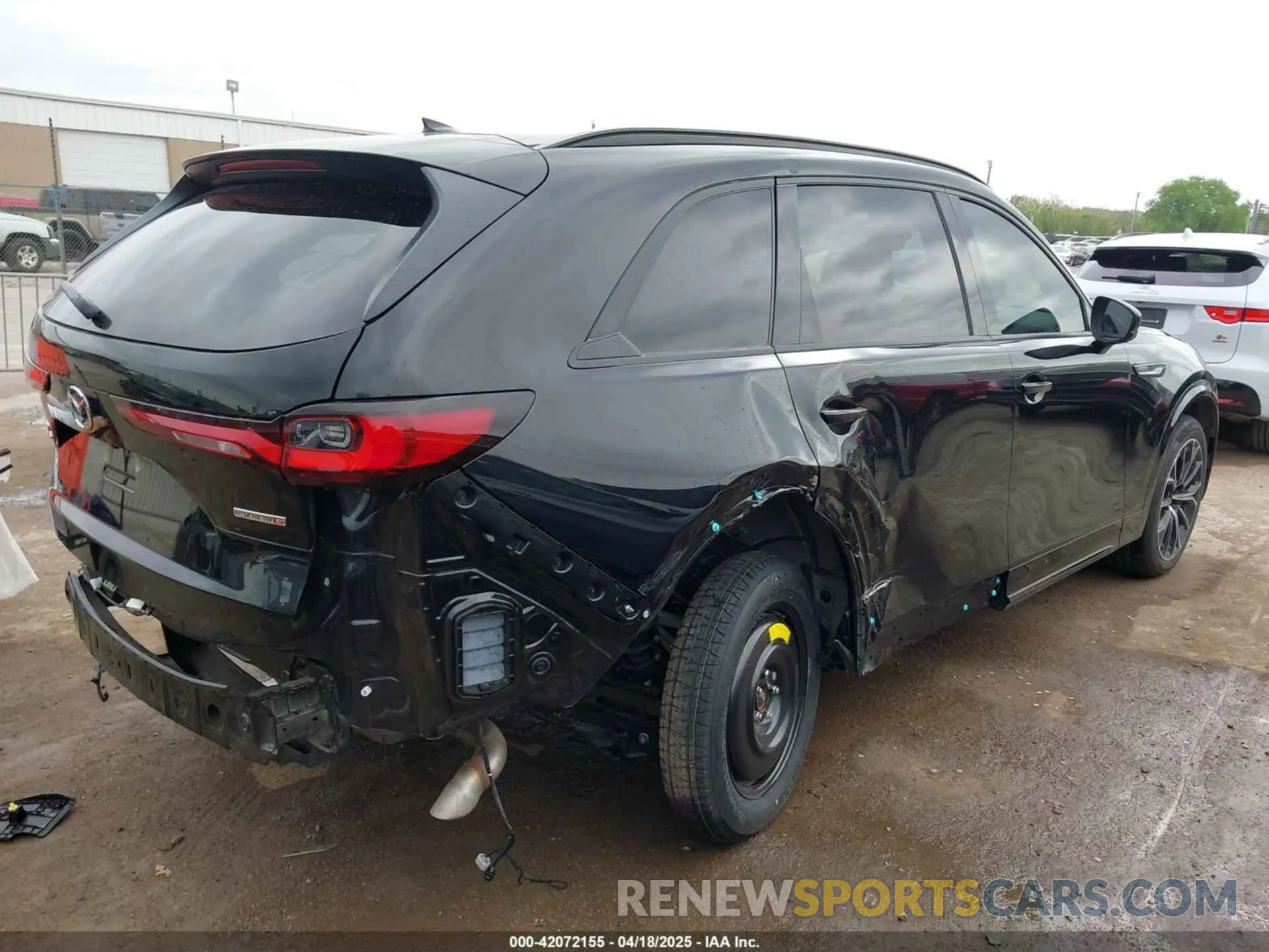 4 Photograph of a damaged car JM3KJEHC9S1109692 MAZDA CX-70 2025