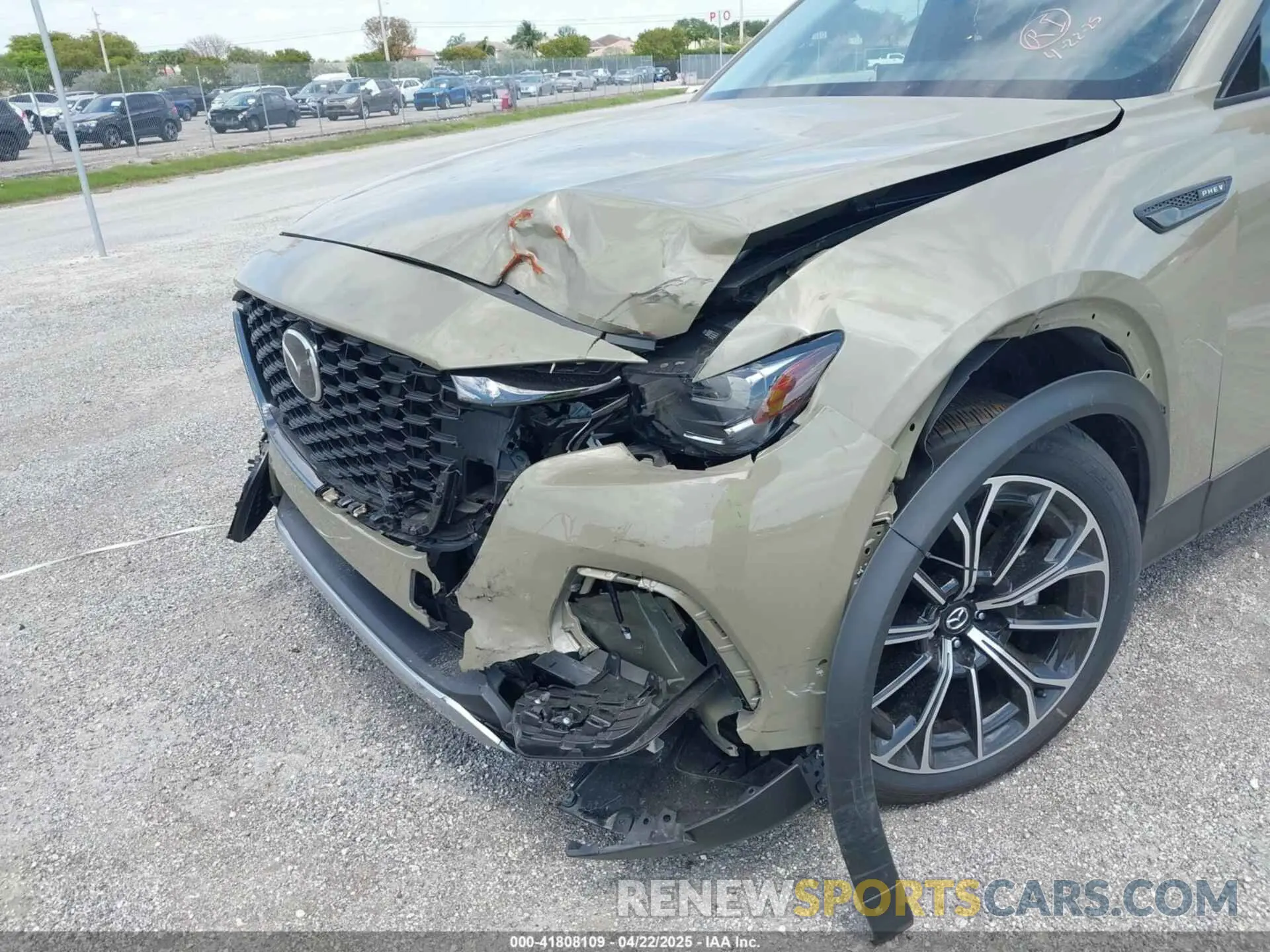 17 Photograph of a damaged car JM3KJDHA9S1100774 MAZDA CX-70 PHEV 2025
