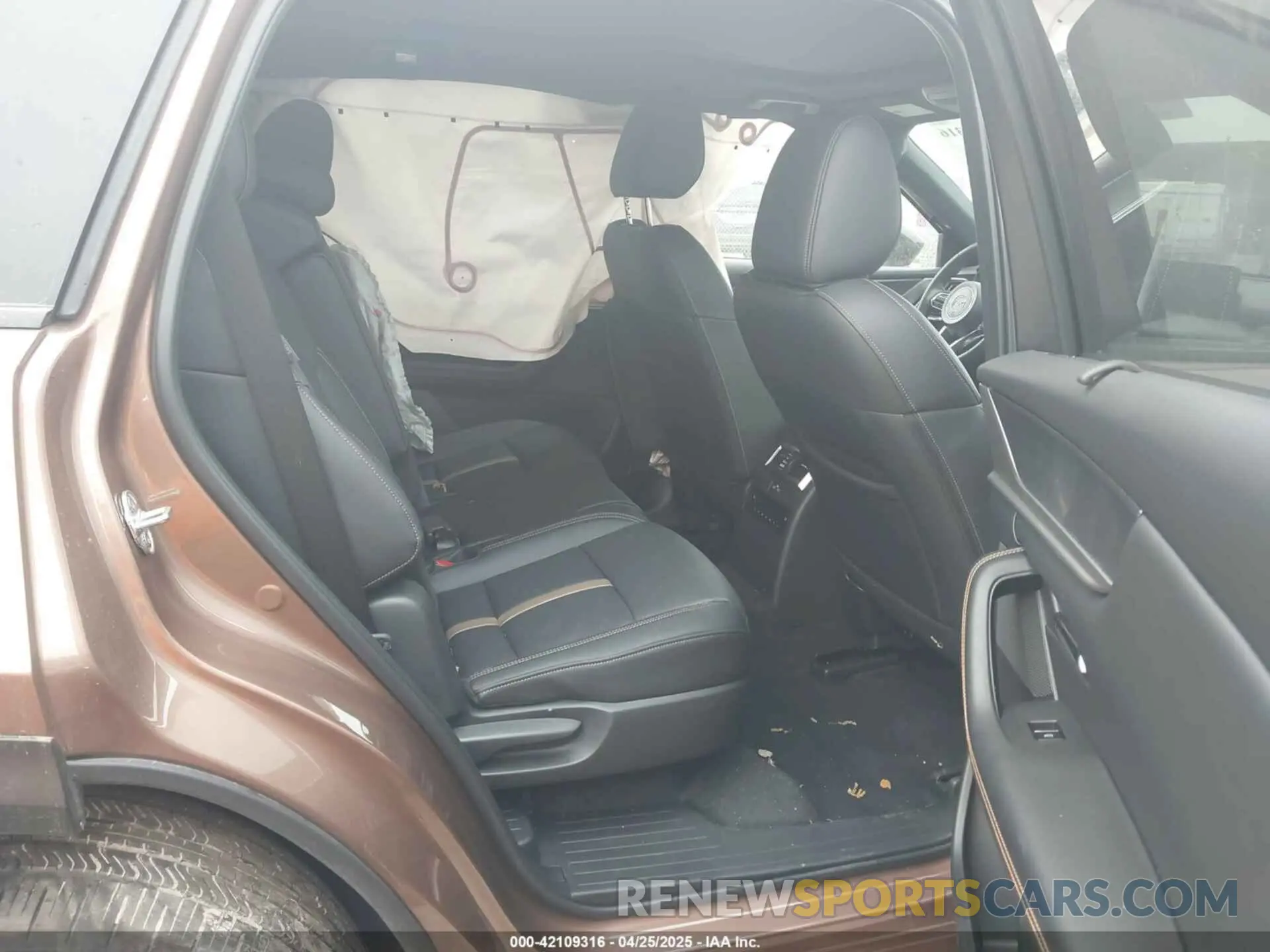 8 Photograph of a damaged car JM3KJEHA1S1111323 MAZDA CX-70 PHEV 2025