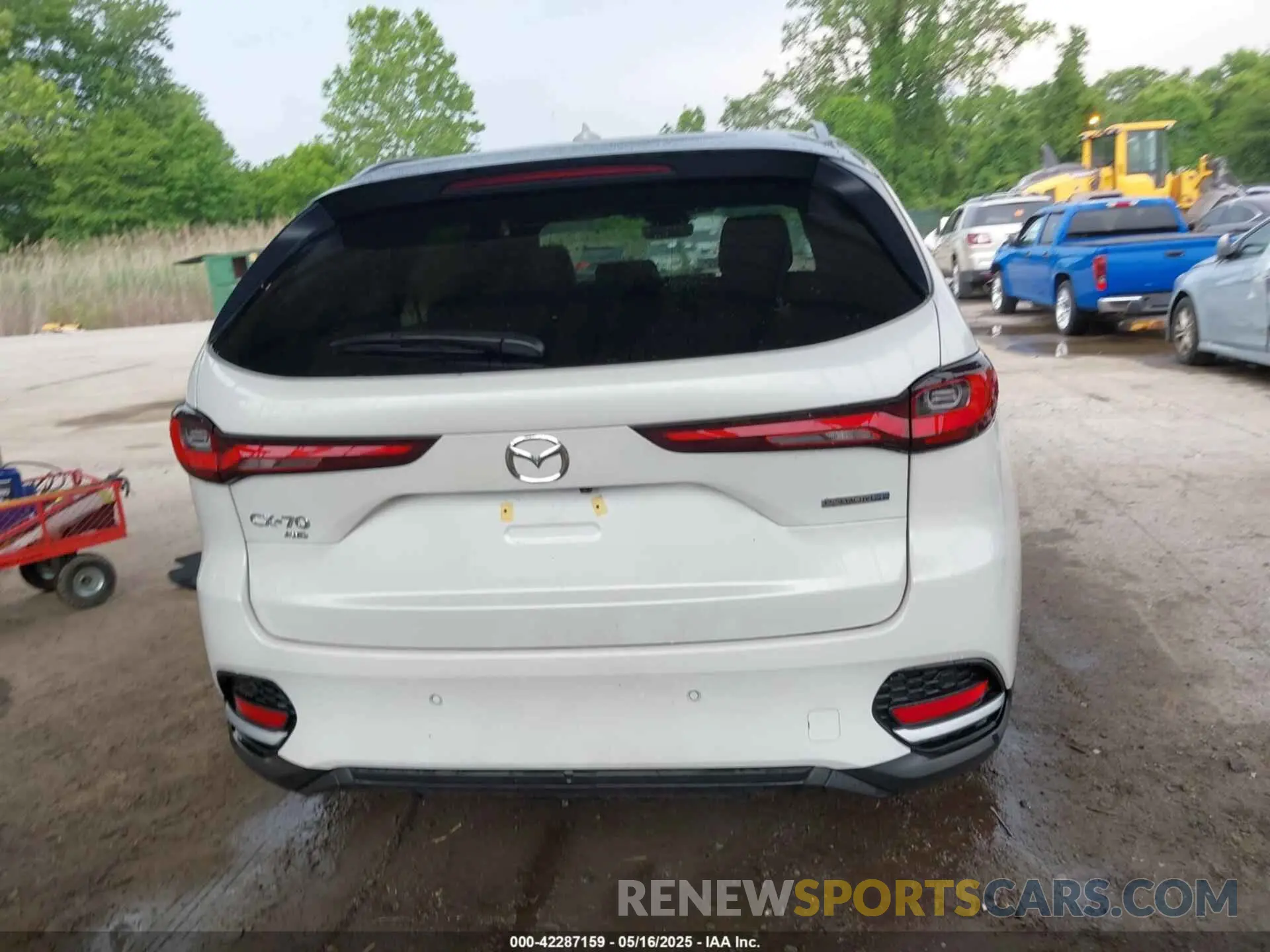 17 Photograph of a damaged car JM3KJEHA6S1111740 MAZDA CX-70 PHEV 2025