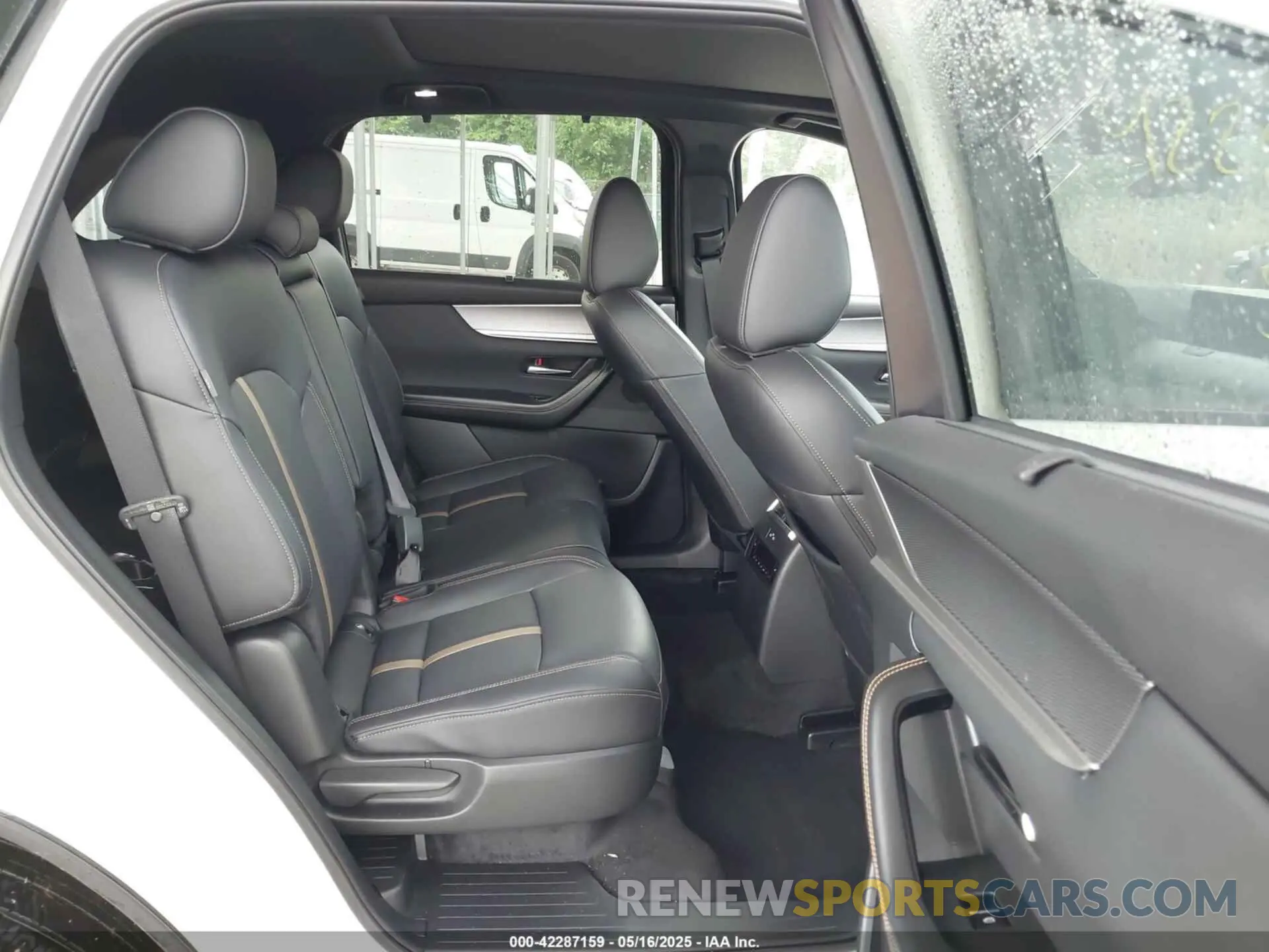 8 Photograph of a damaged car JM3KJEHA6S1111740 MAZDA CX-70 PHEV 2025