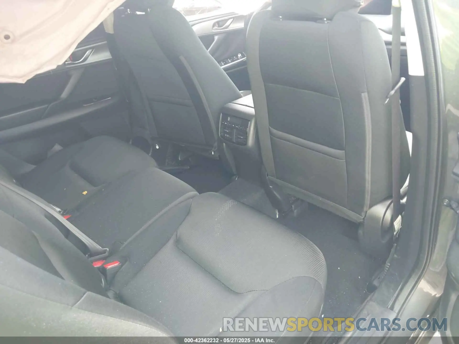8 Photograph of a damaged car JM3TCABY0K0327361 MAZDA CX-9 2019