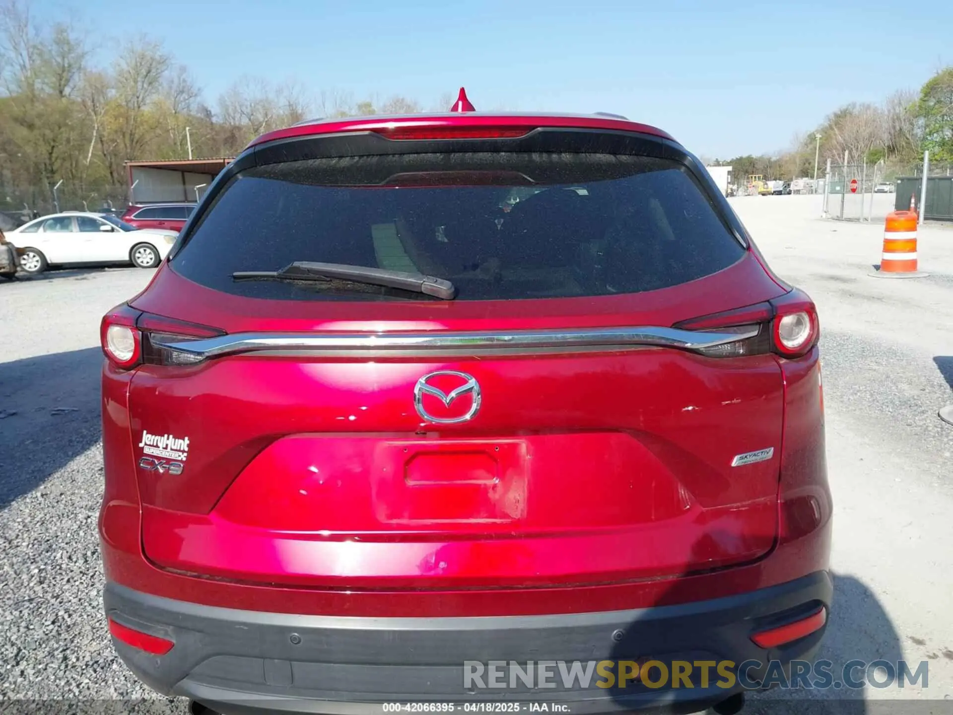 17 Photograph of a damaged car JM3TCACY0K0310851 MAZDA CX-9 2019