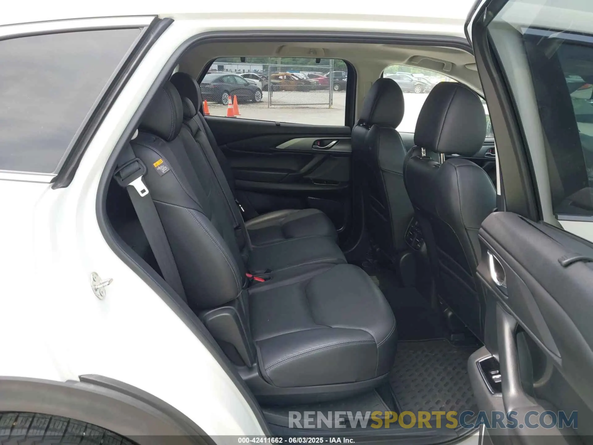 8 Photograph of a damaged car JM3TCACY1K0334804 MAZDA CX-9 2019