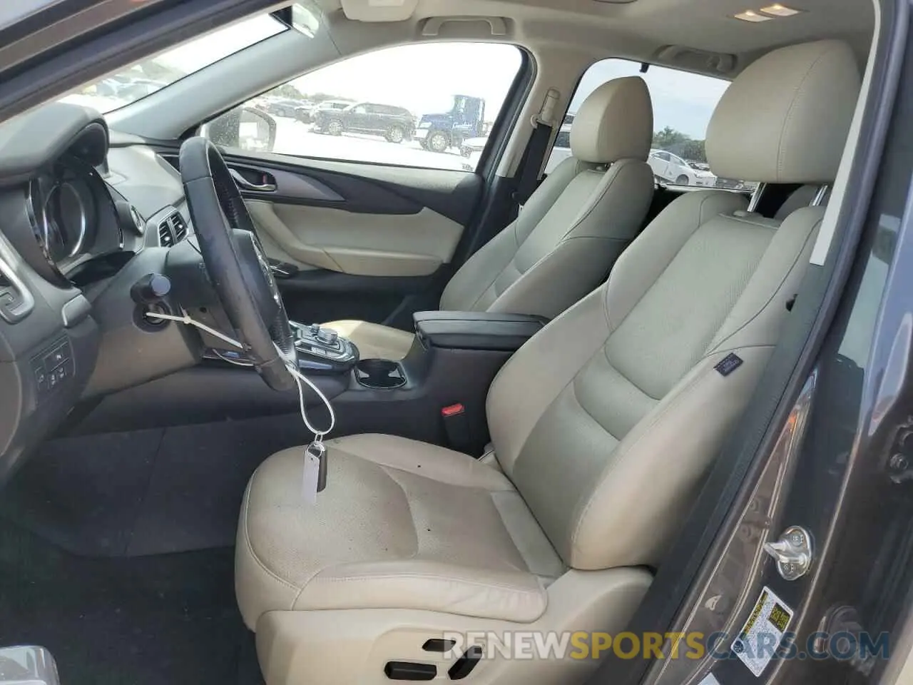 7 Photograph of a damaged car JM3TCACY4K0330567 MAZDA CX-9 2019