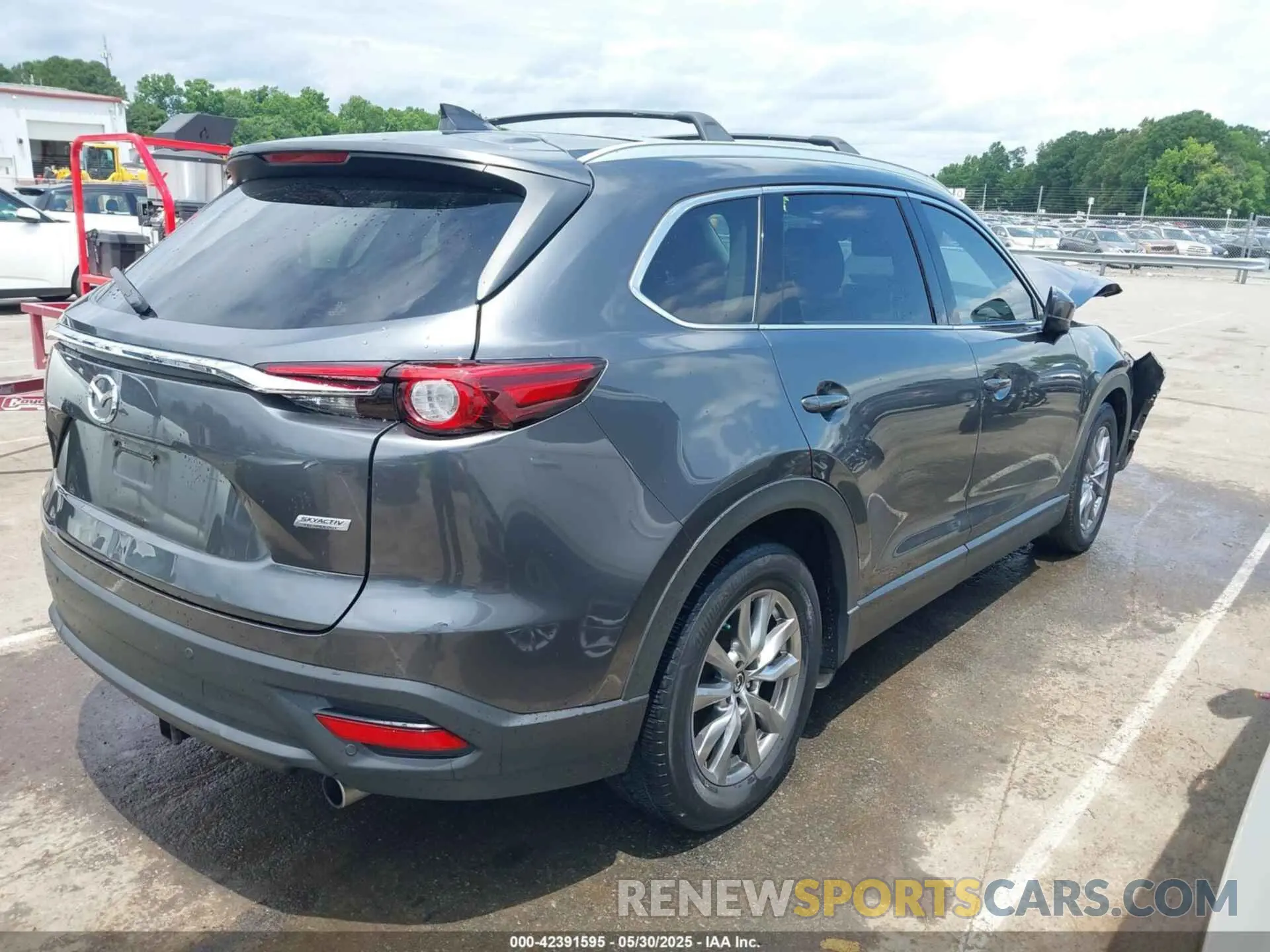 4 Photograph of a damaged car JM3TCACY6K0334085 MAZDA CX-9 2019