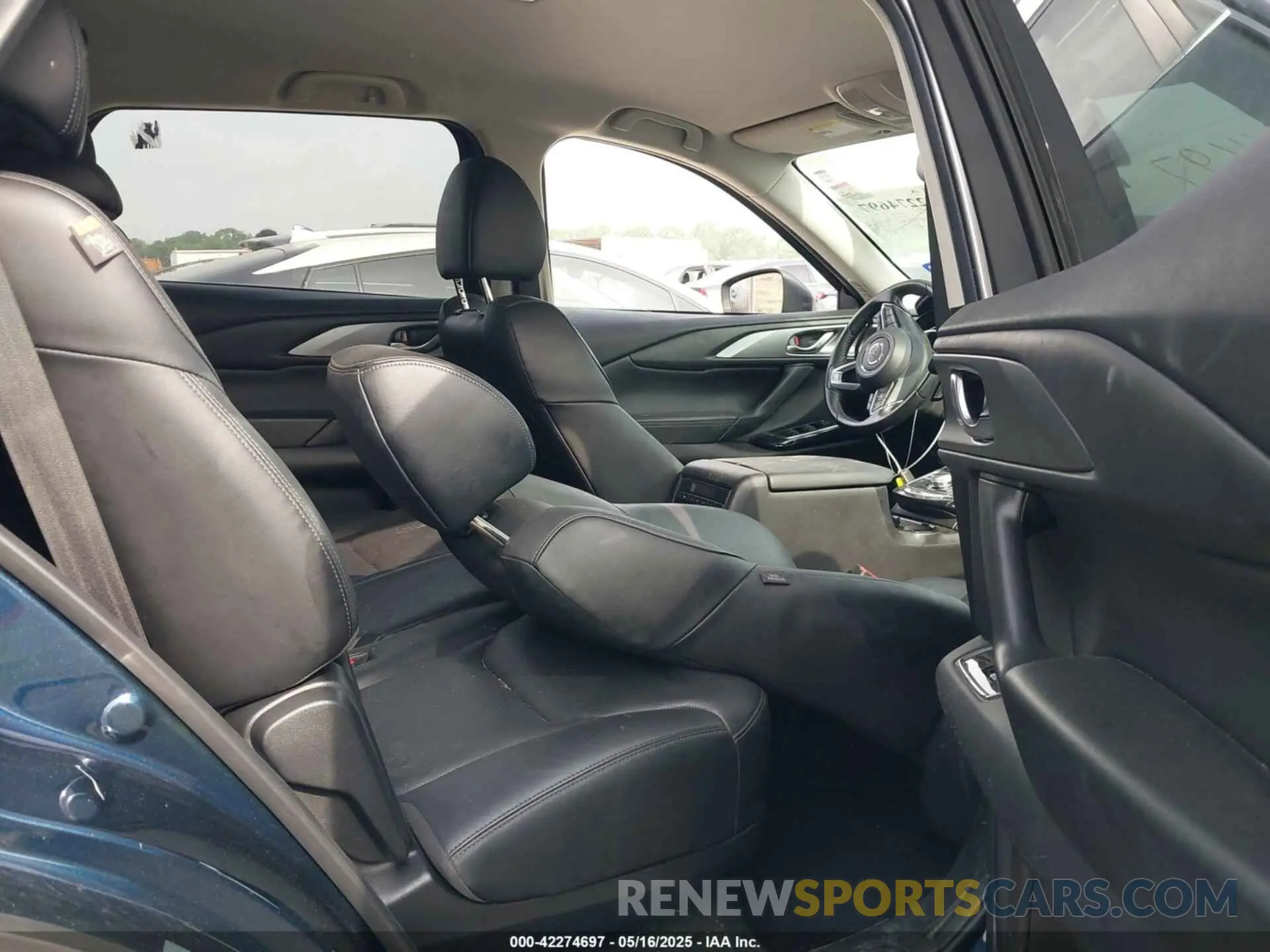 8 Photograph of a damaged car JM3TCACY7K0334175 MAZDA CX-9 2019