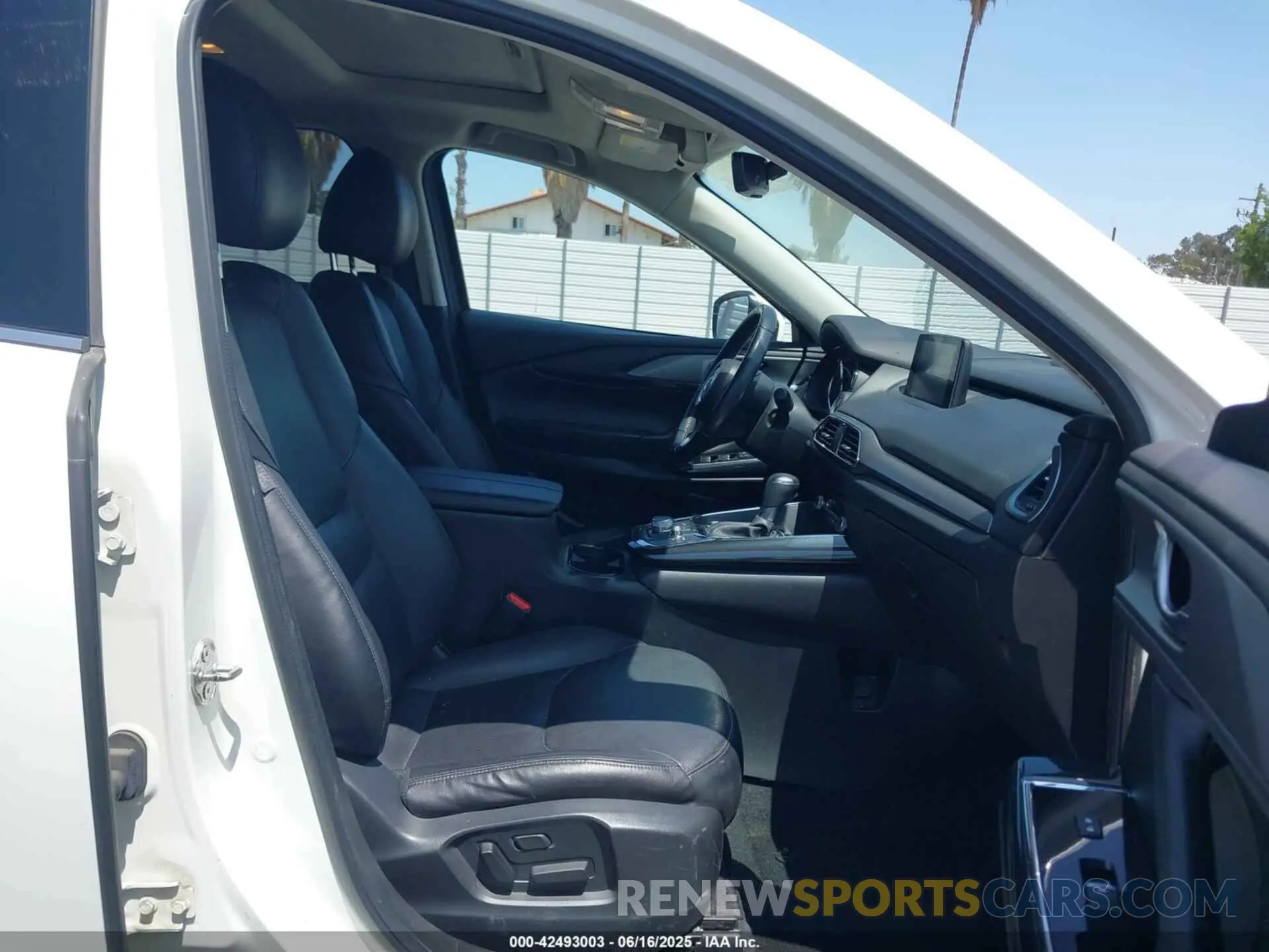 5 Photograph of a damaged car JM3TCACY8K0300956 MAZDA CX-9 2019