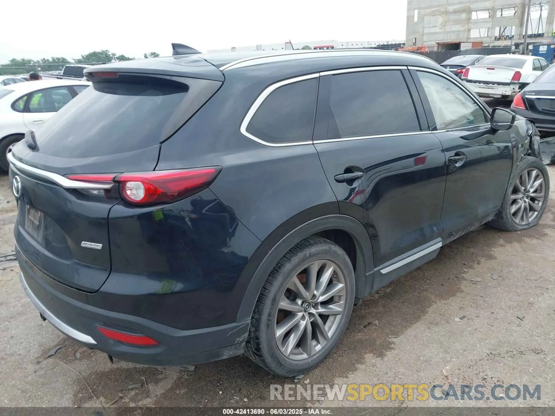 4 Photograph of a damaged car JM3TCADY0K0334596 MAZDA CX-9 2019