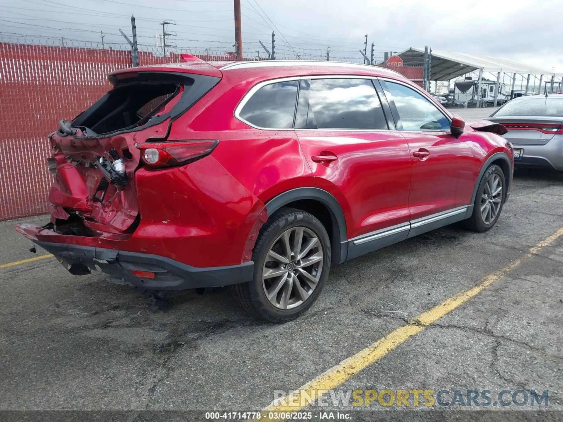 4 Photograph of a damaged car JM3TCADY3K0306761 MAZDA CX-9 2019