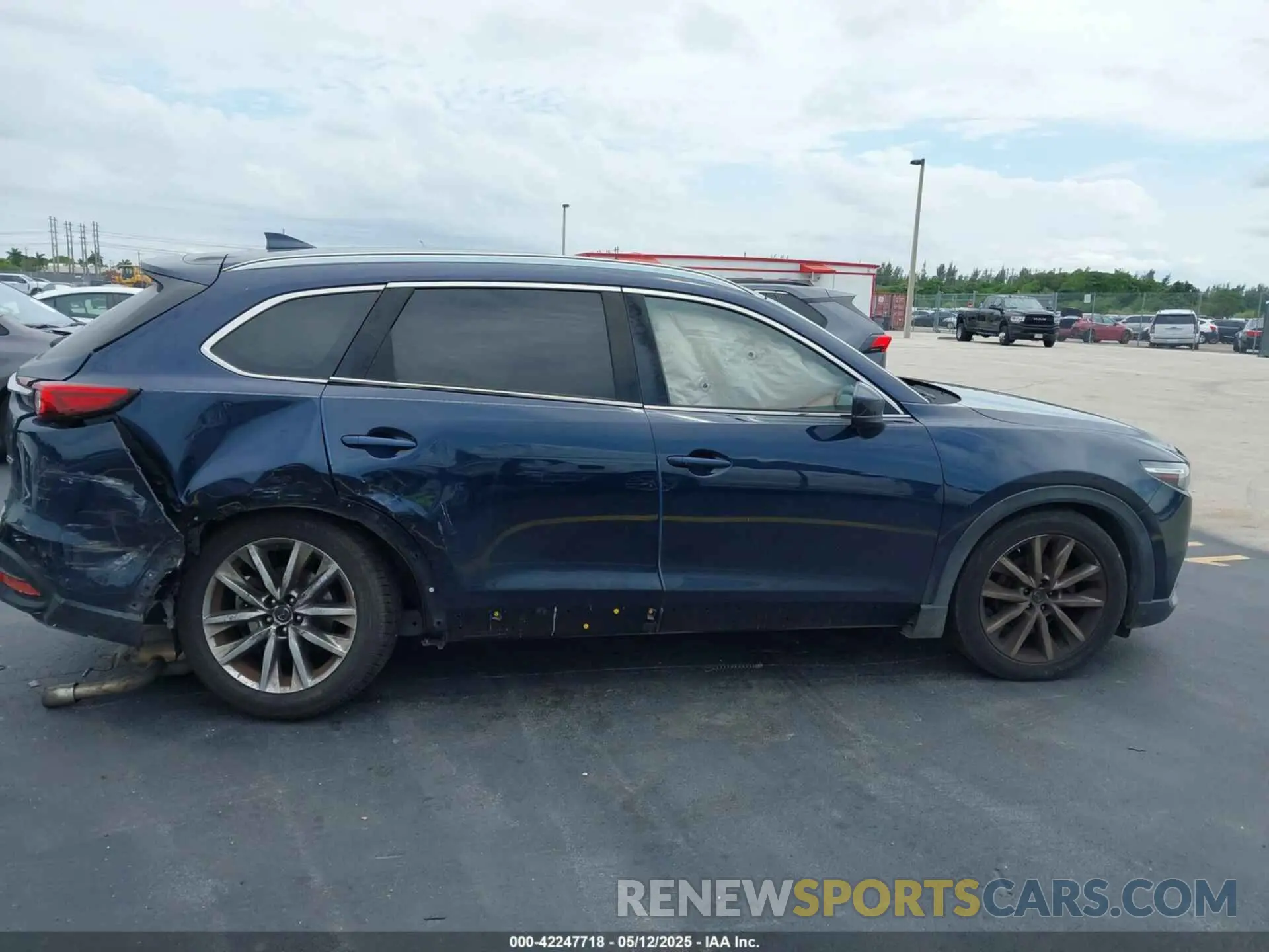 13 Photograph of a damaged car JM3TCADY5K0315526 MAZDA CX-9 2019