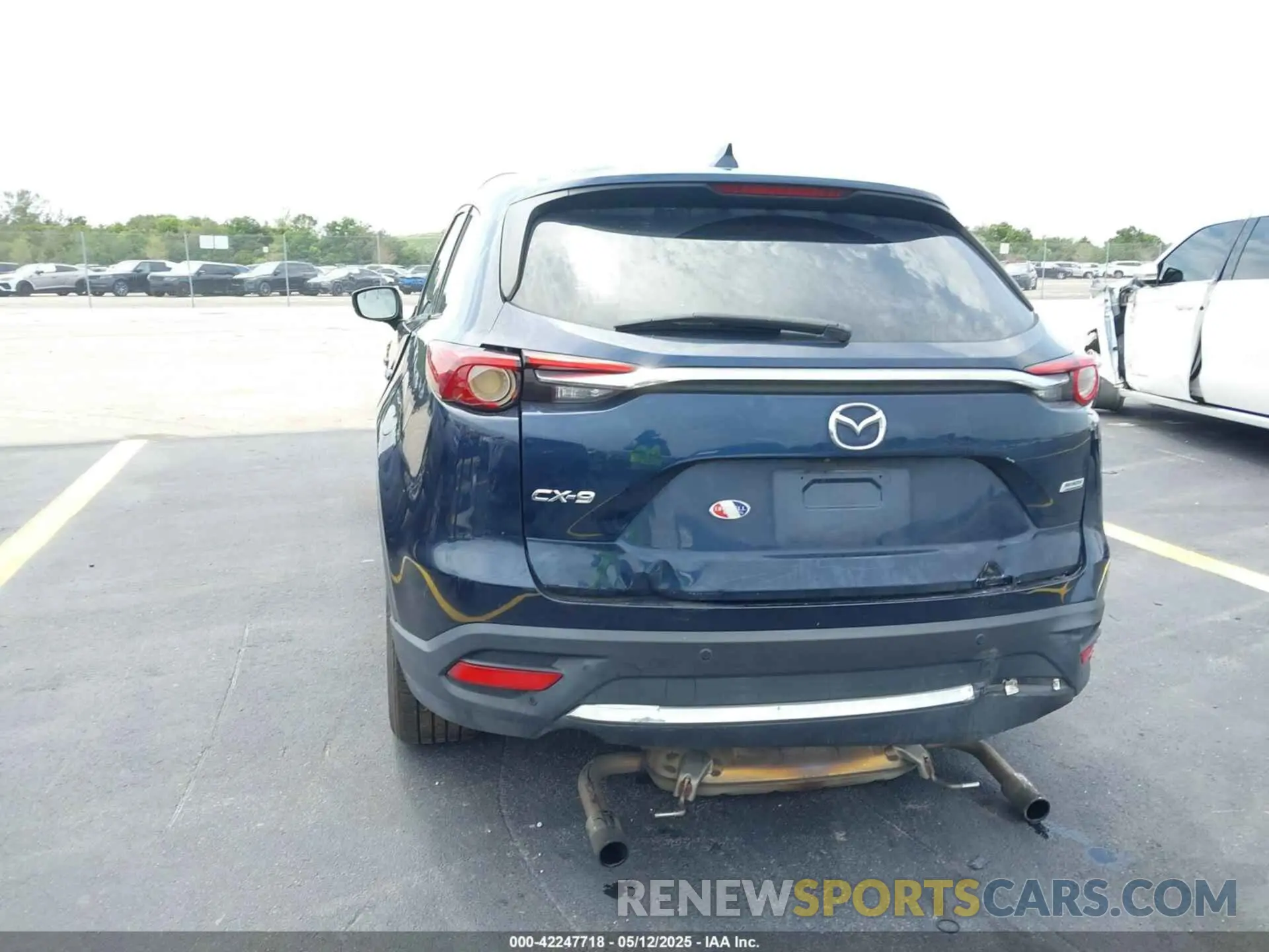 18 Photograph of a damaged car JM3TCADY5K0315526 MAZDA CX-9 2019