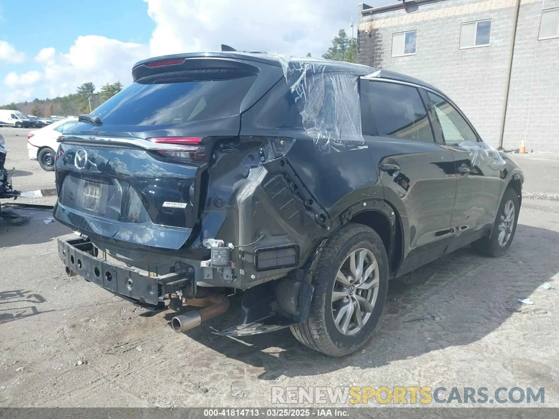 4 Photograph of a damaged car JM3TCBCY0K0317028 MAZDA CX-9 2019