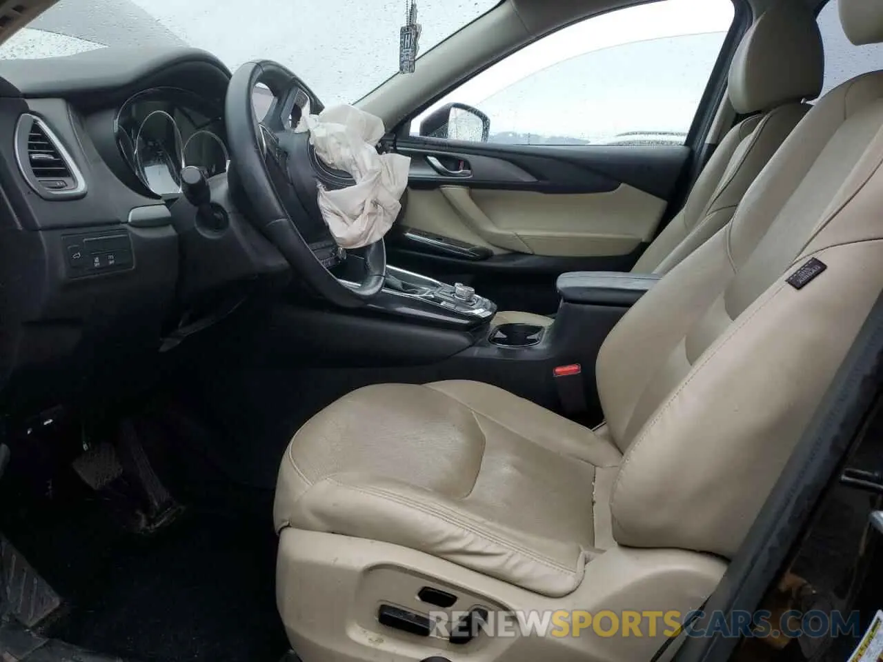 7 Photograph of a damaged car JM3TCBCY1K0312971 MAZDA CX-9 2019
