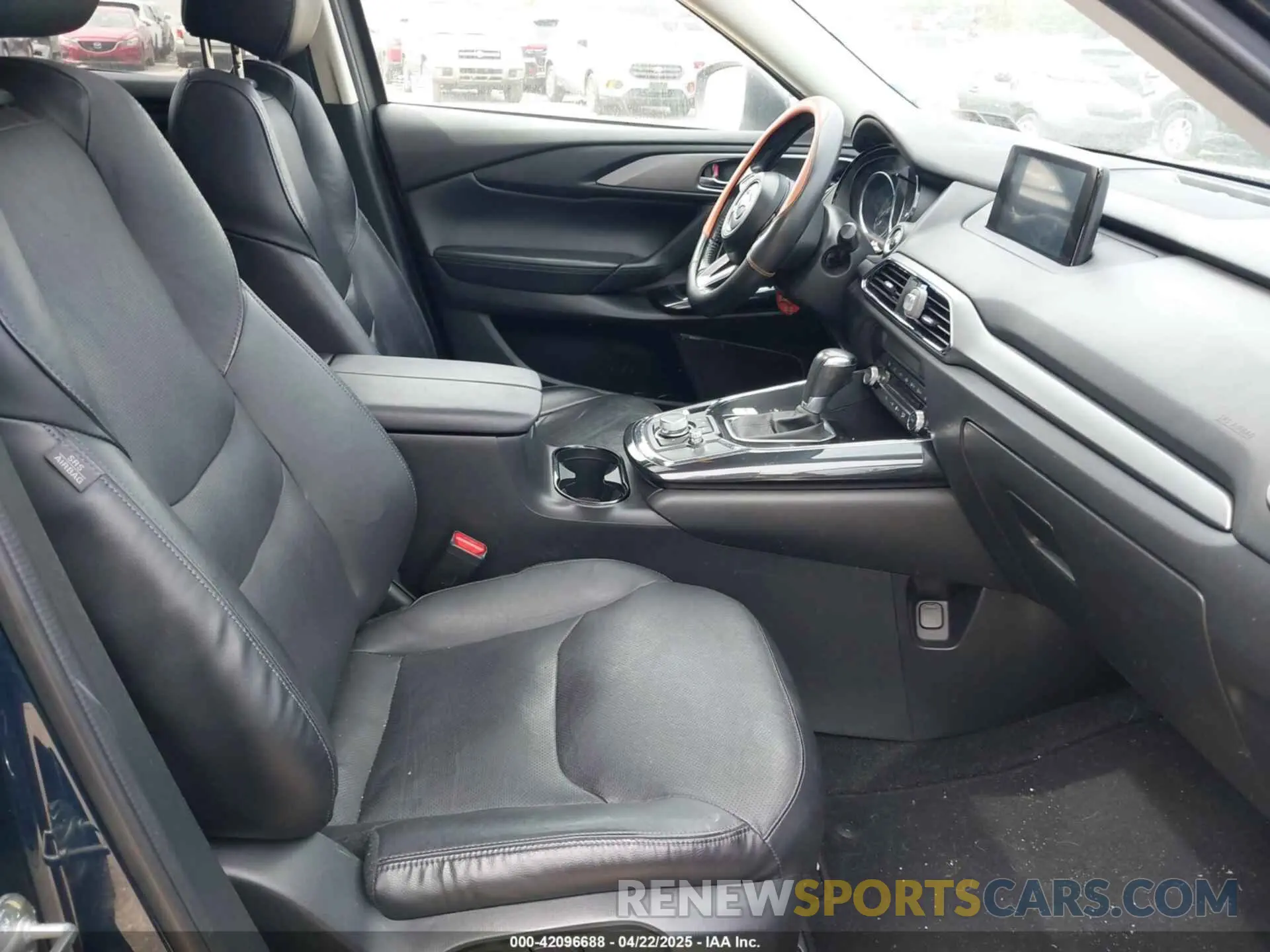 5 Photograph of a damaged car JM3TCBCY1K0319032 MAZDA CX-9 2019