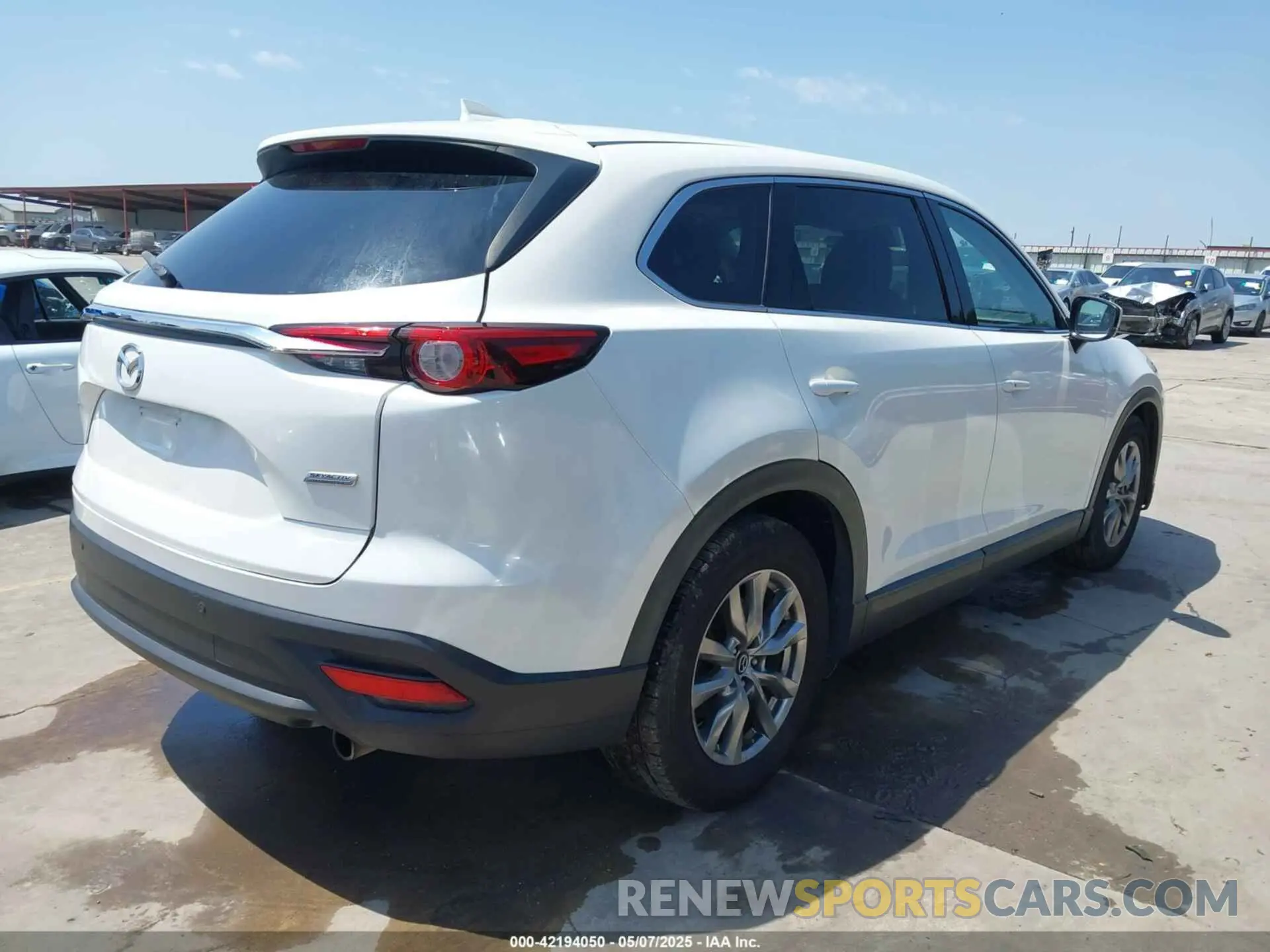 4 Photograph of a damaged car JM3TCBCY2K0300702 MAZDA CX-9 2019