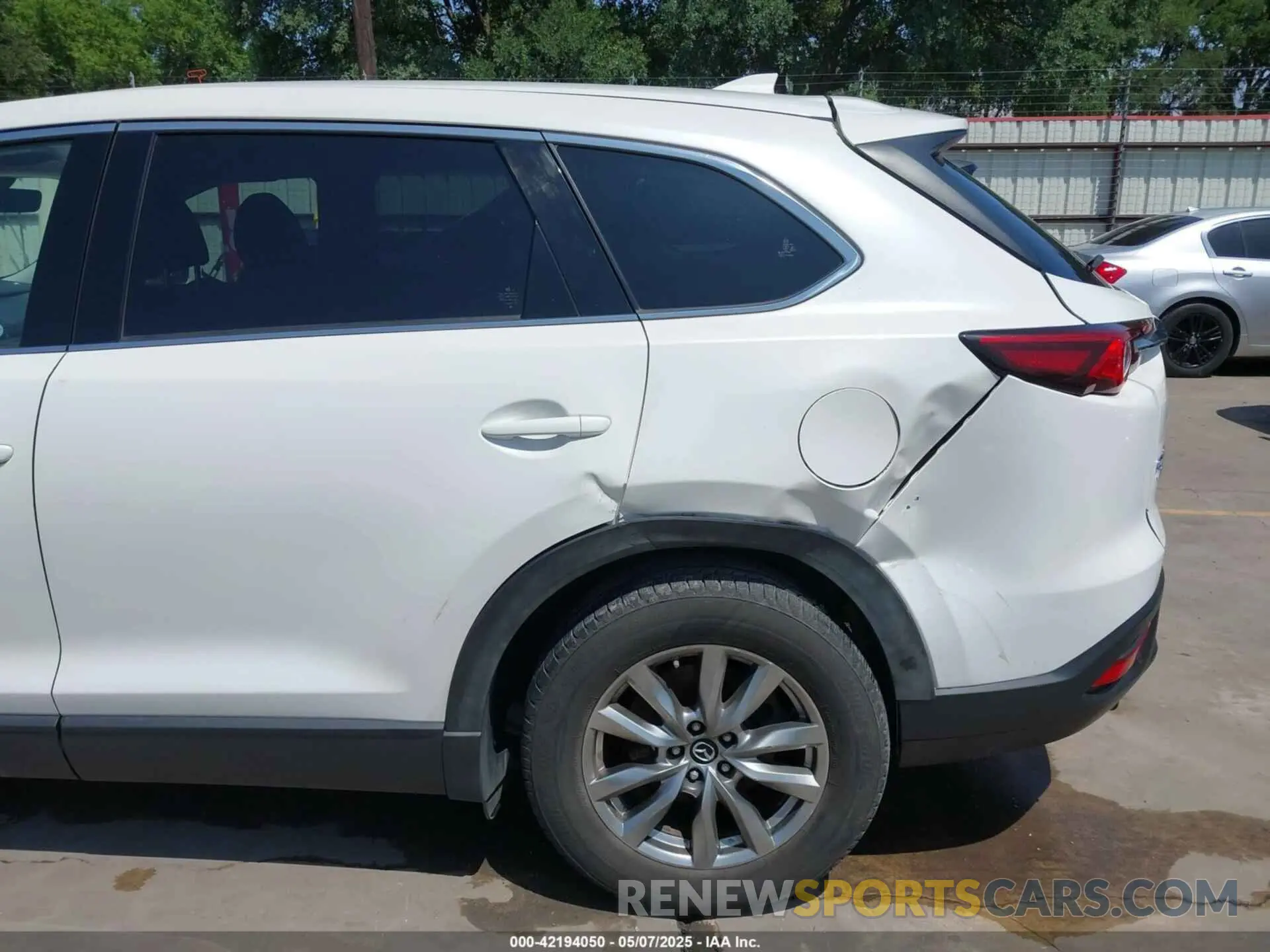 6 Photograph of a damaged car JM3TCBCY2K0300702 MAZDA CX-9 2019