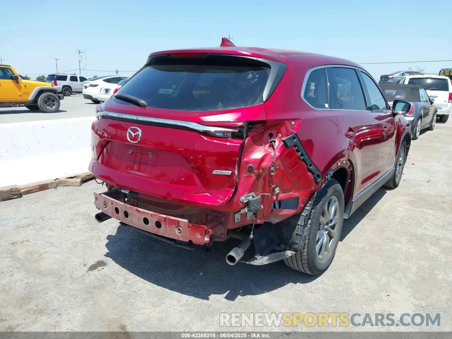 4 Photograph of a damaged car JM3TCBCYXK0309180 MAZDA CX-9 2019