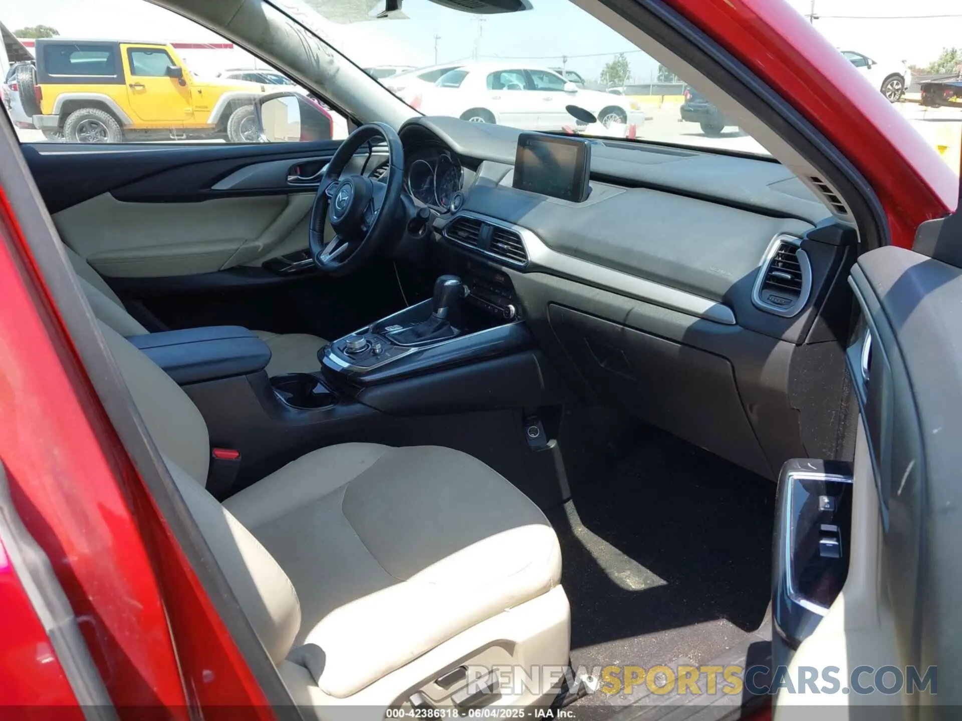 5 Photograph of a damaged car JM3TCBCYXK0309180 MAZDA CX-9 2019
