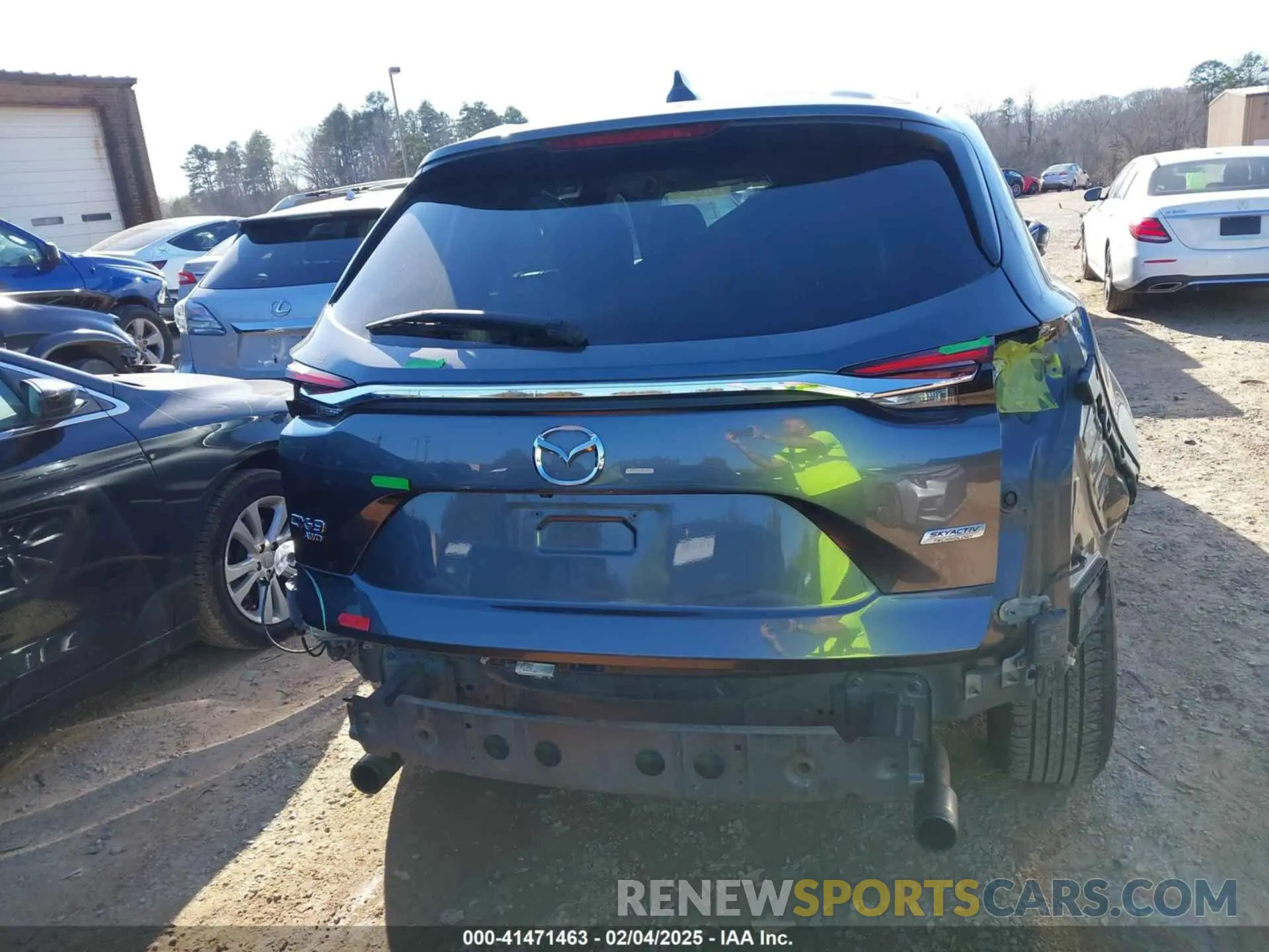 17 Photograph of a damaged car JM3TCBCYXK0310104 MAZDA CX-9 2019
