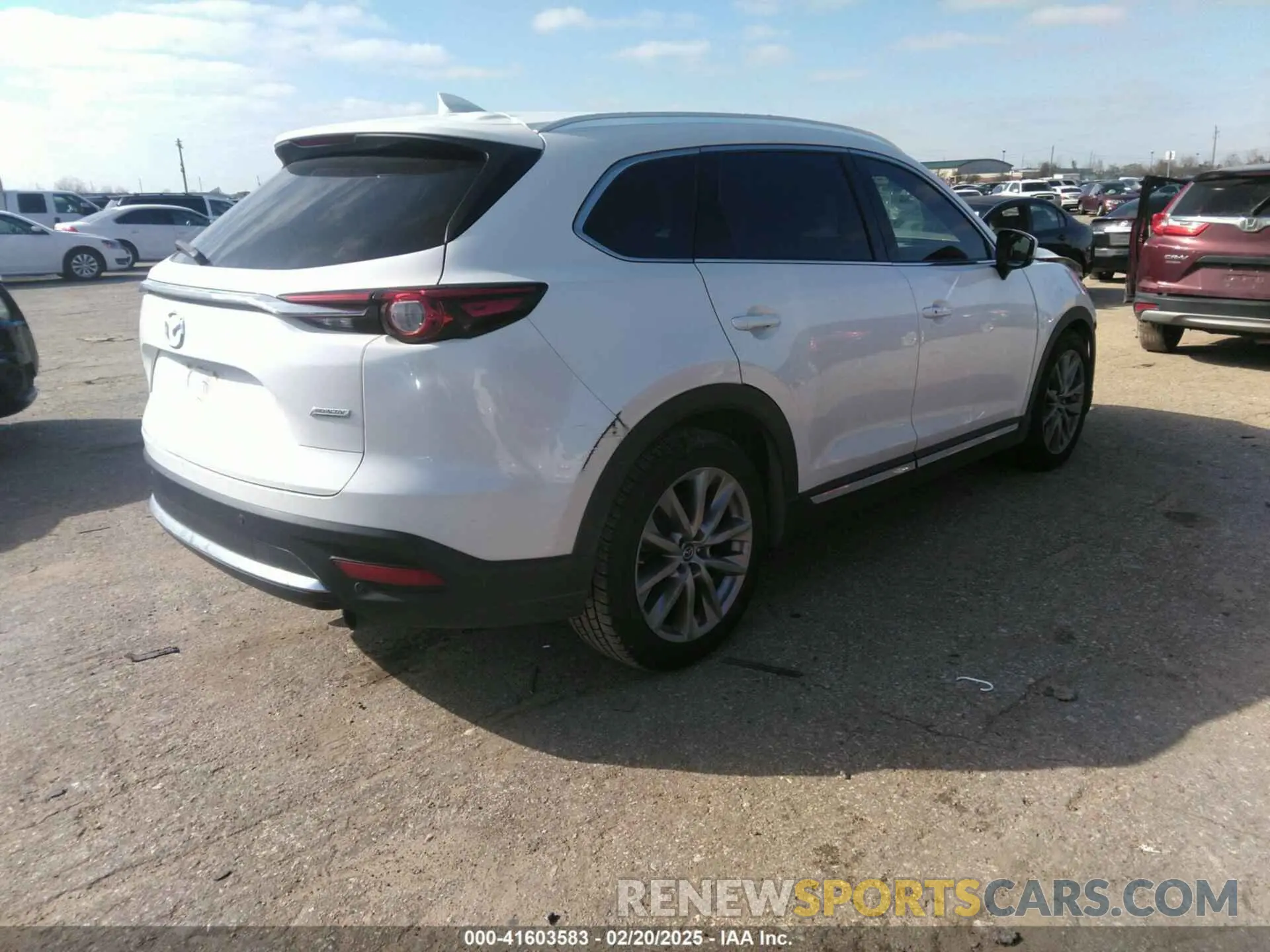 4 Photograph of a damaged car JM3TCBEY0K0319343 MAZDA CX-9 2019