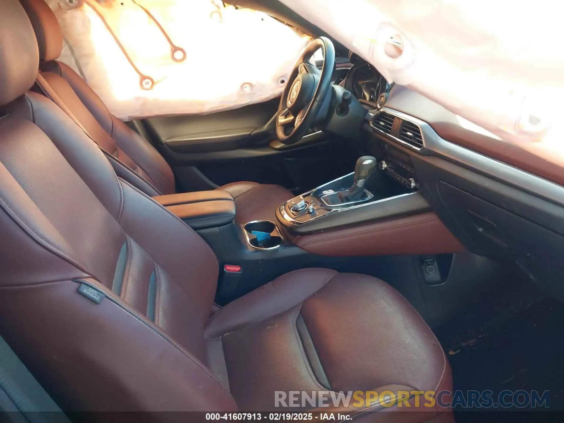 5 Photograph of a damaged car JM3TCBEY1K0323238 MAZDA CX-9 2019
