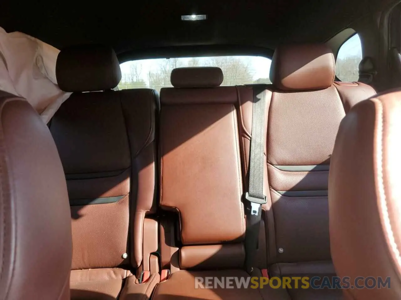 10 Photograph of a damaged car JM3TCBEY5K0327681 MAZDA CX-9 2019