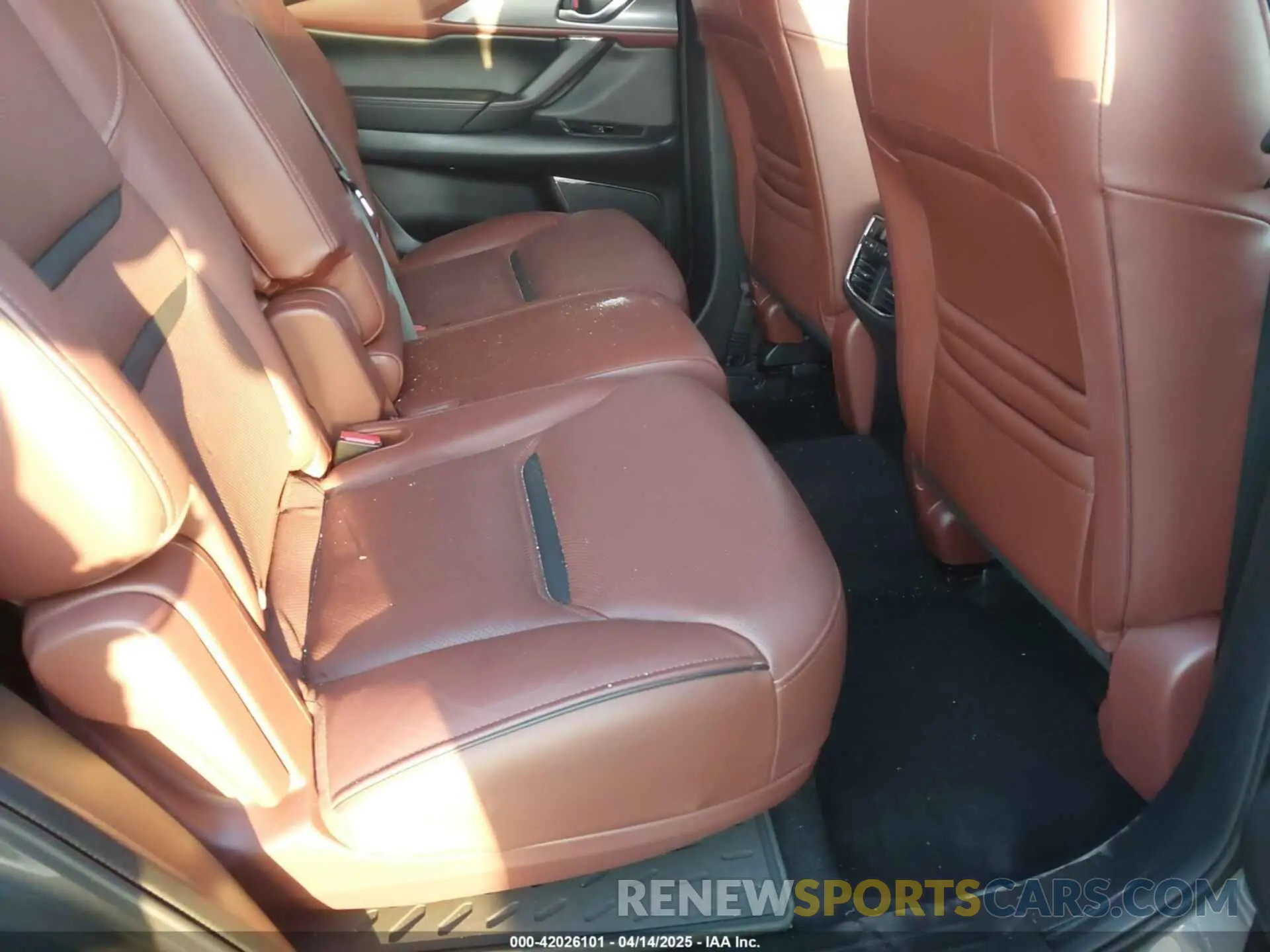 8 Photograph of a damaged car JM3TCBEY5K0331147 MAZDA CX-9 2019
