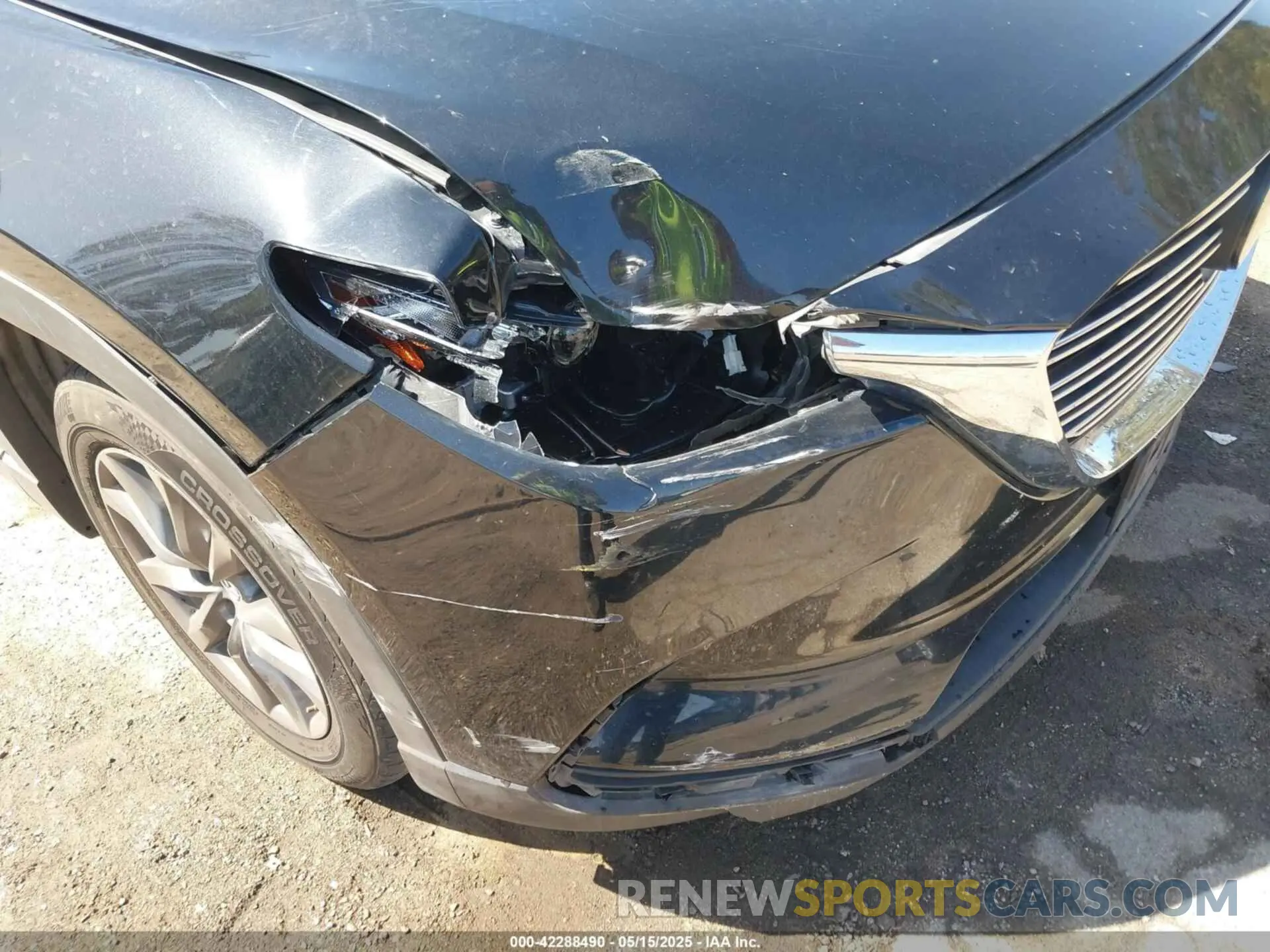 19 Photograph of a damaged car JM3TCABY8L0407430 MAZDA CX-9 2020