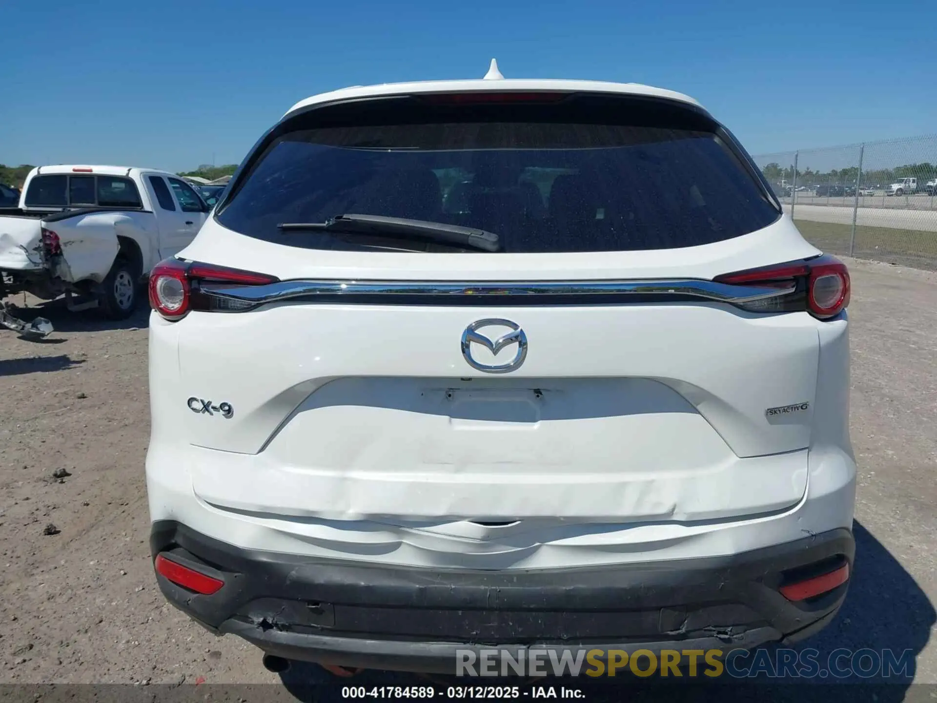 6 Photograph of a damaged car JM3TCACY6L0403584 MAZDA CX-9 2020