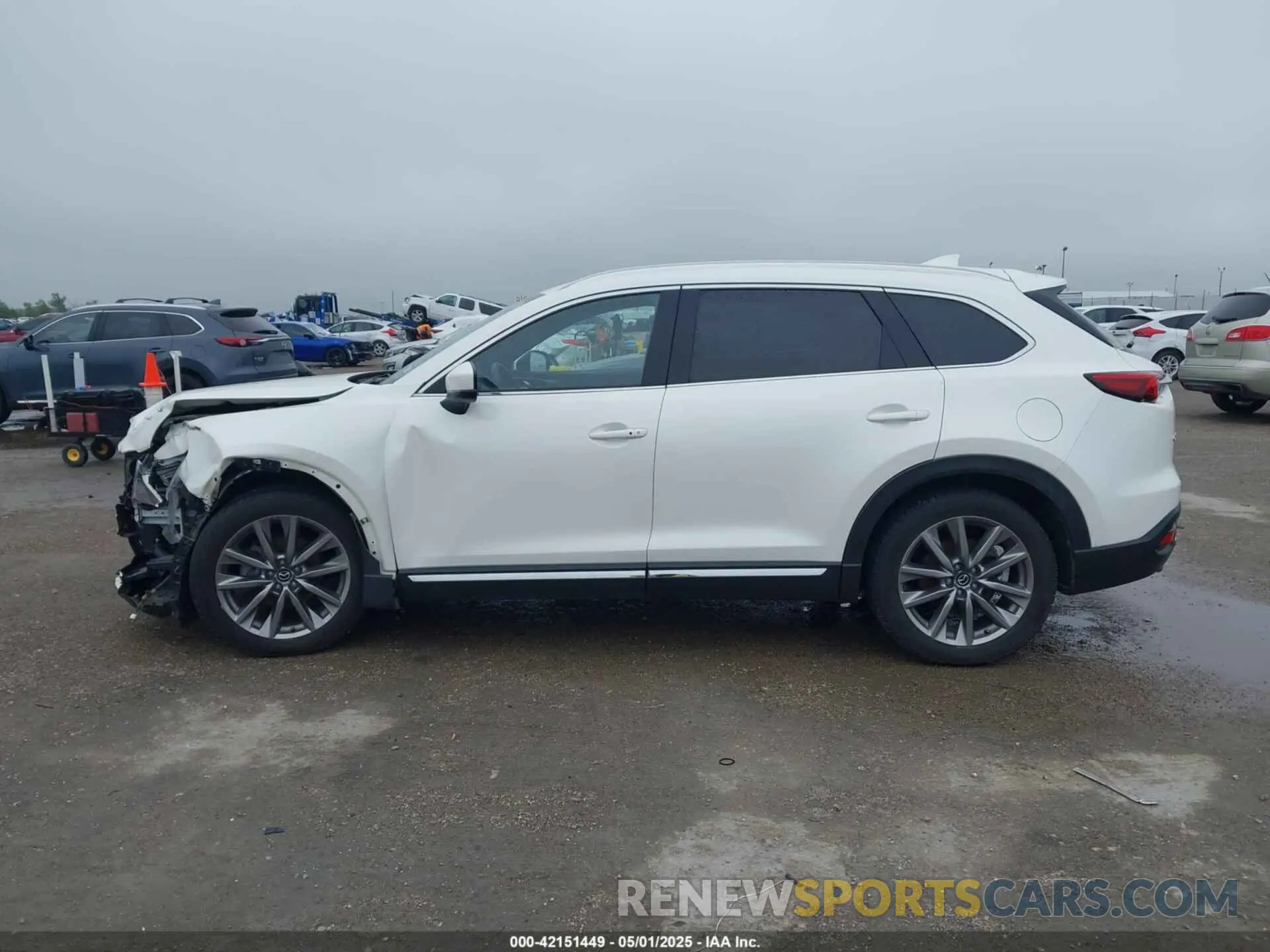 14 Photograph of a damaged car JM3TCADY8L0415797 MAZDA CX-9 2020