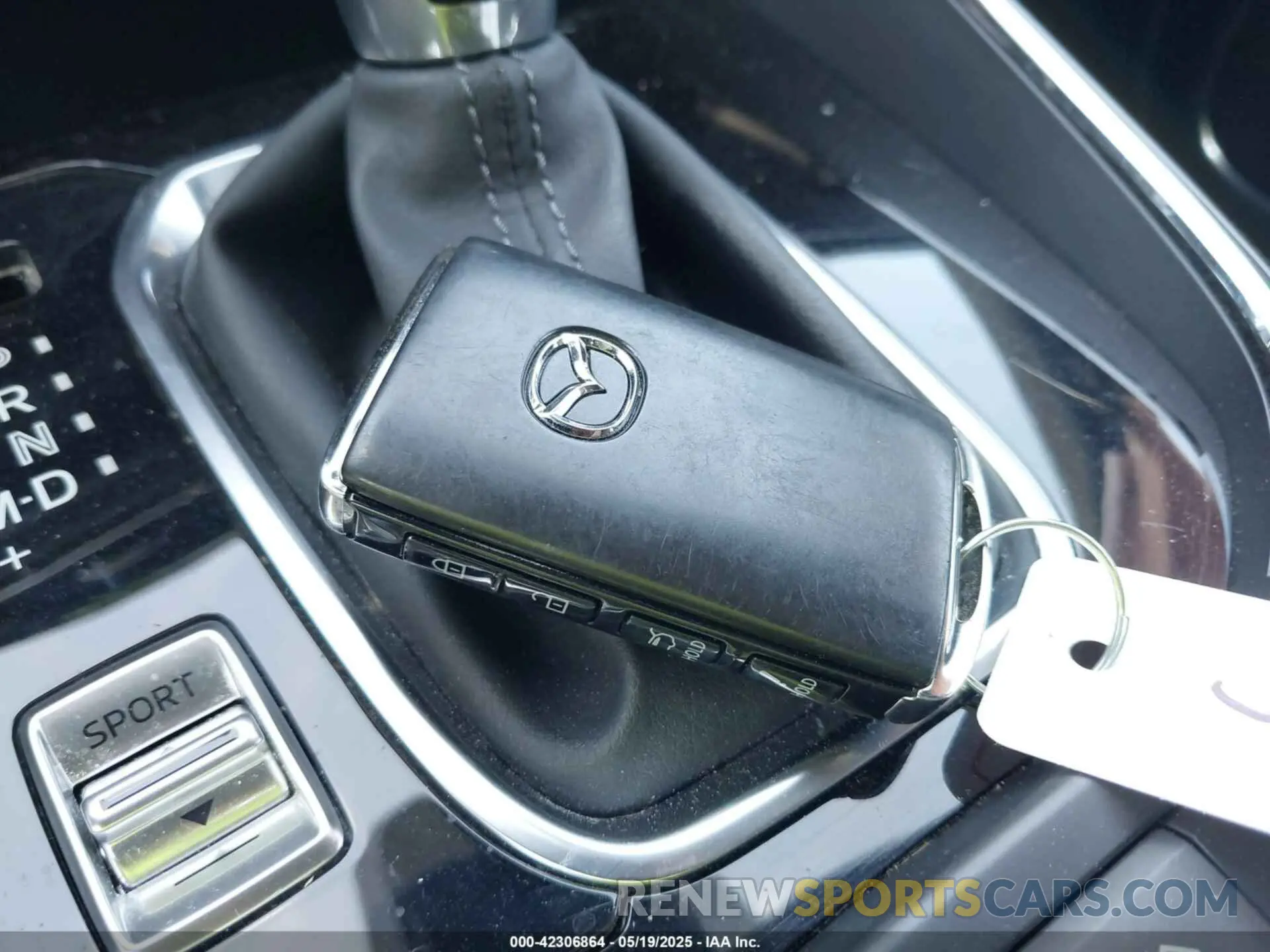 11 Photograph of a damaged car JM3TCADY8L0417775 MAZDA CX-9 2020