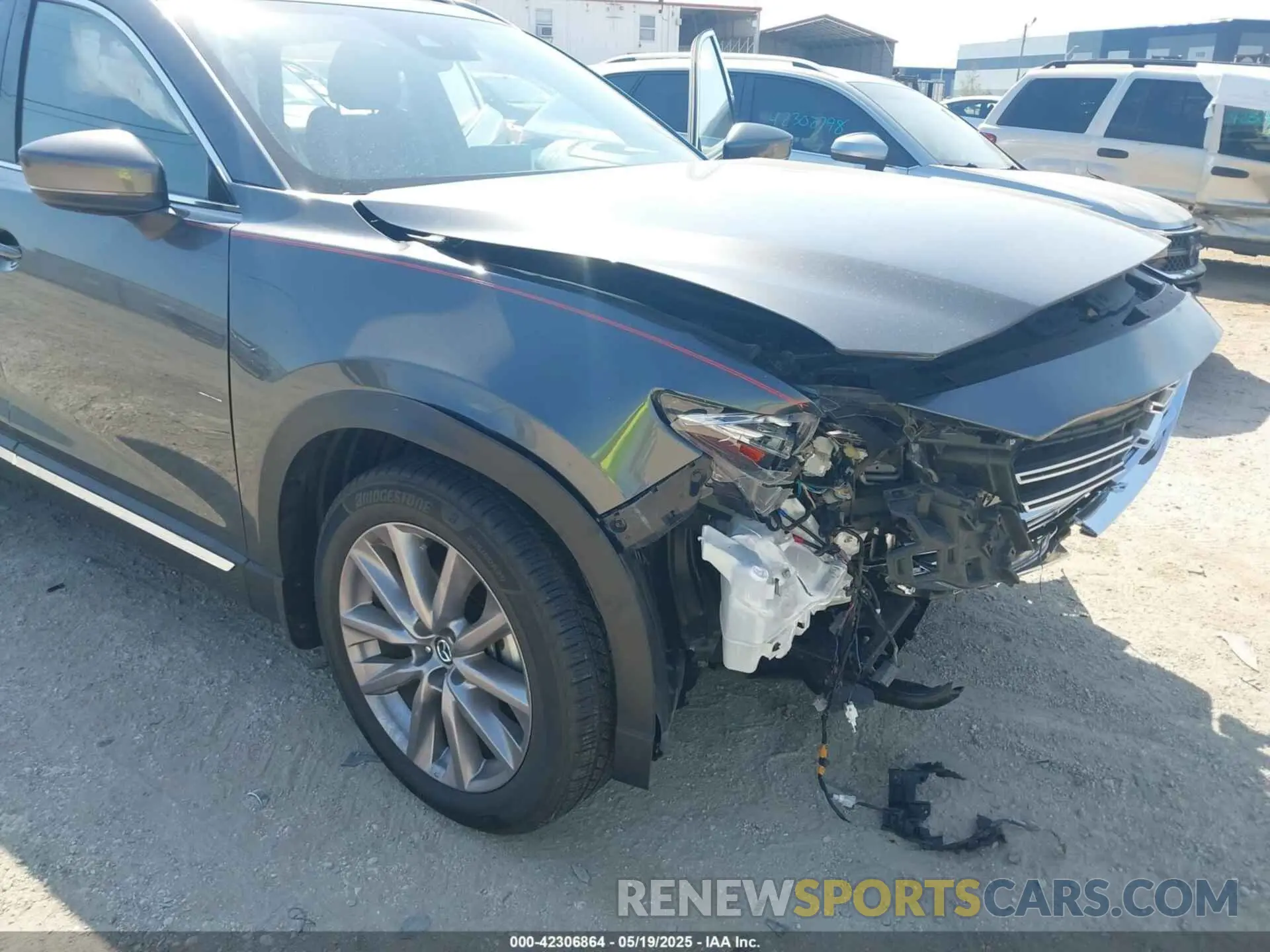 6 Photograph of a damaged car JM3TCADY8L0417775 MAZDA CX-9 2020