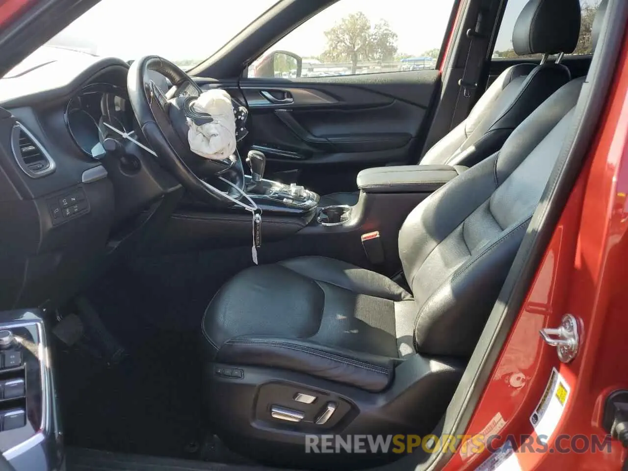 7 Photograph of a damaged car JM3TCADY9L0404937 MAZDA CX-9 2020