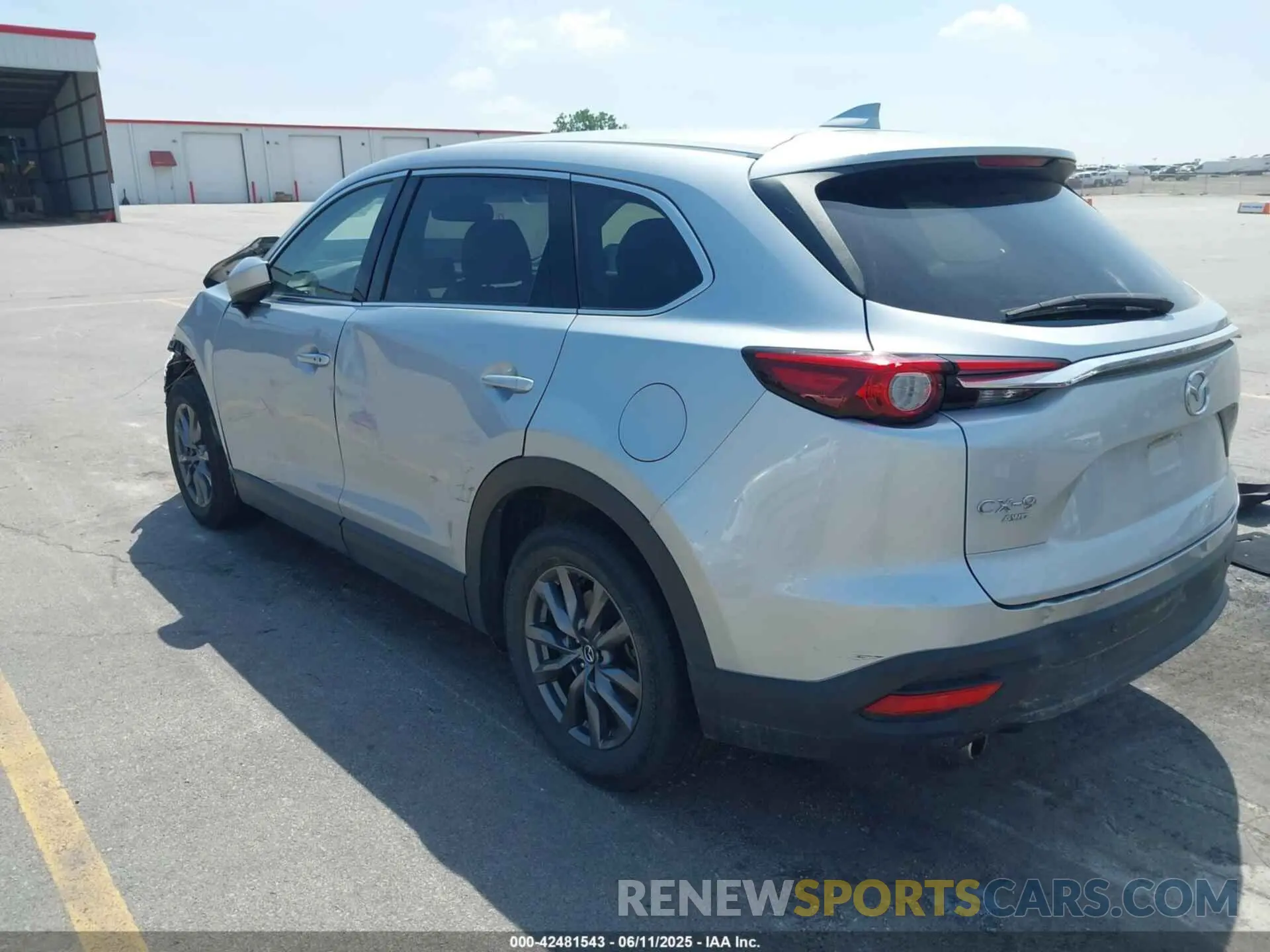 3 Photograph of a damaged car JM3TCBCY2L0415513 MAZDA CX-9 2020