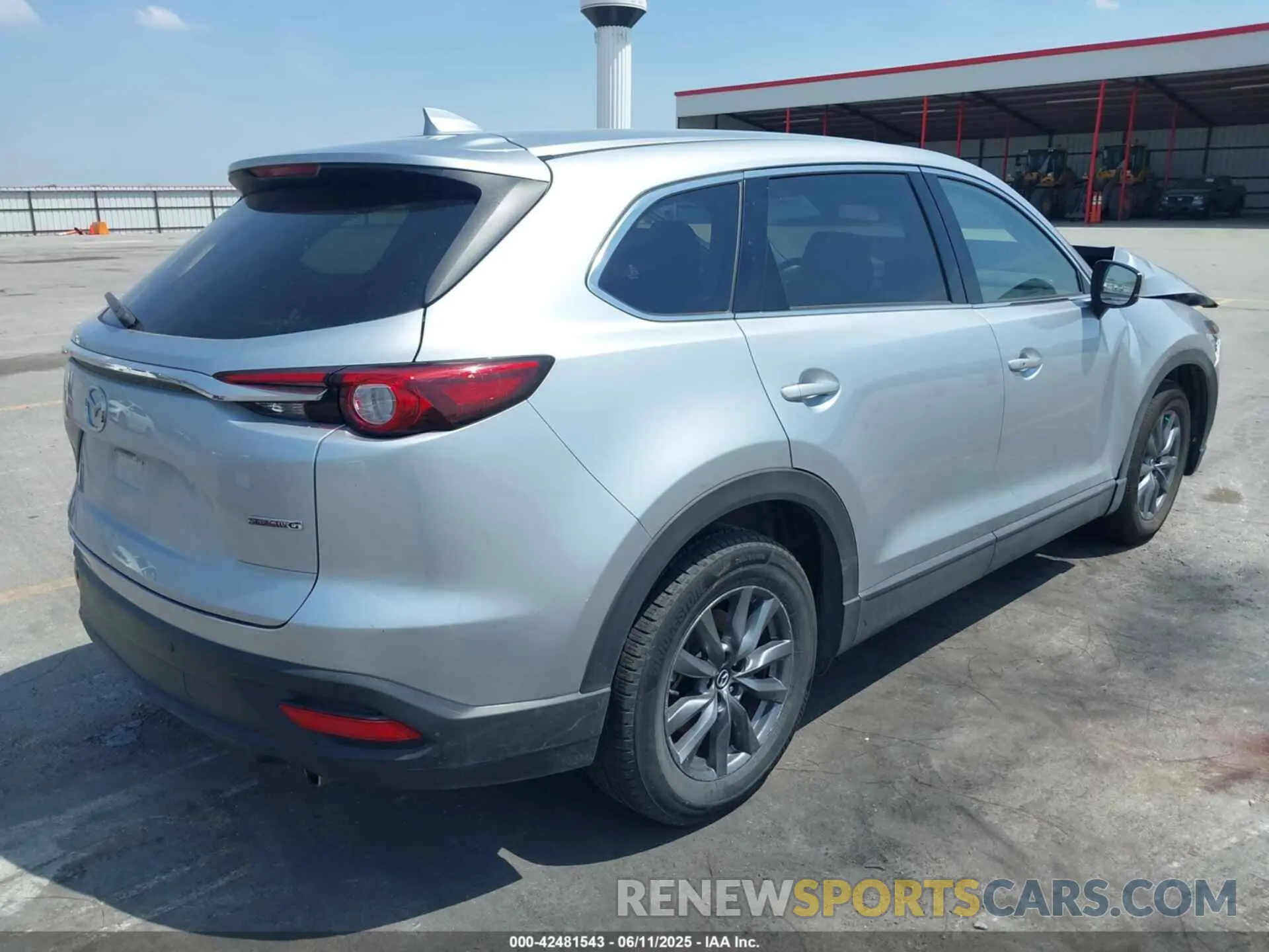 4 Photograph of a damaged car JM3TCBCY2L0415513 MAZDA CX-9 2020