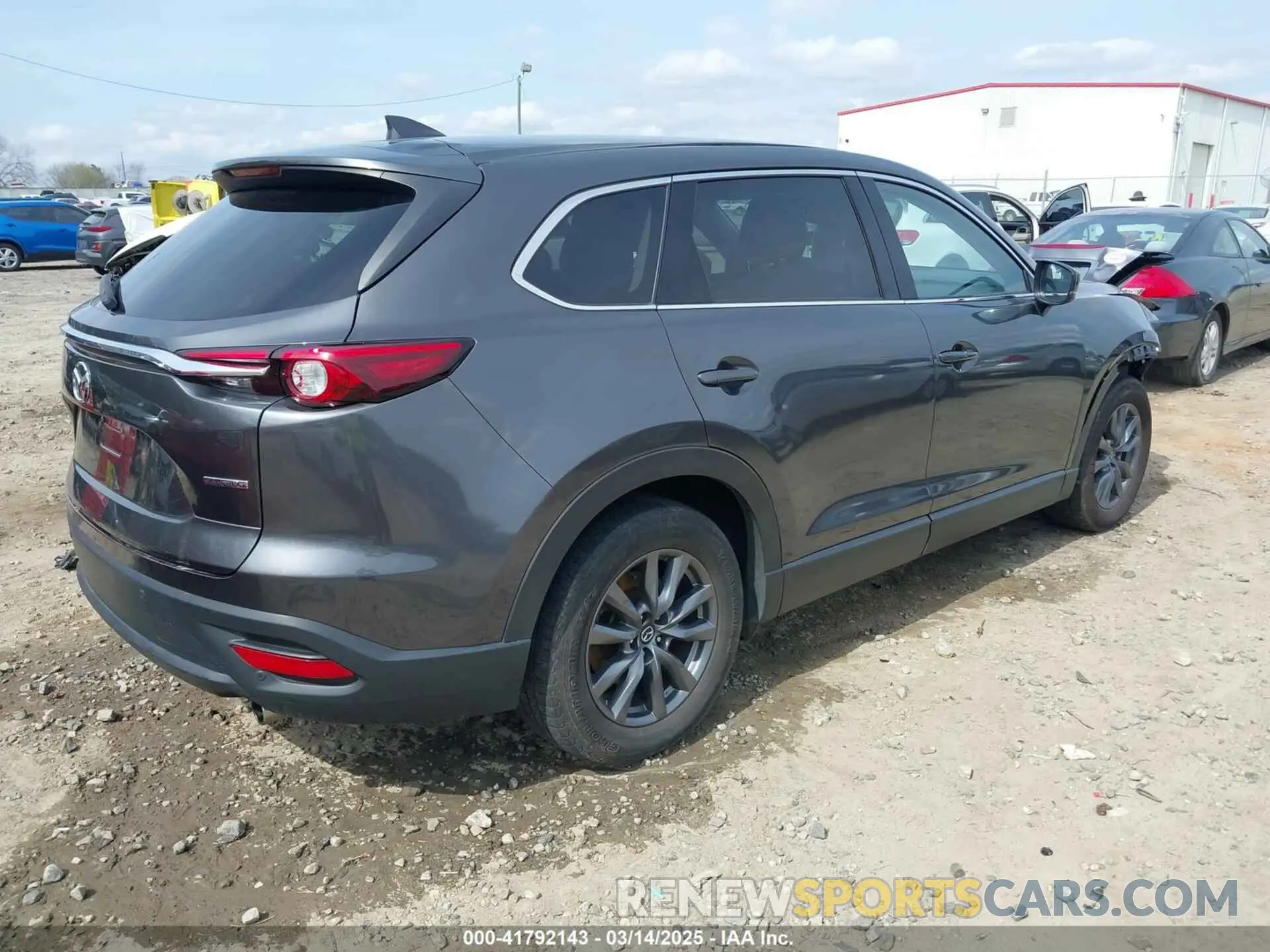 4 Photograph of a damaged car JM3TCBCY9L0418456 MAZDA CX-9 2020