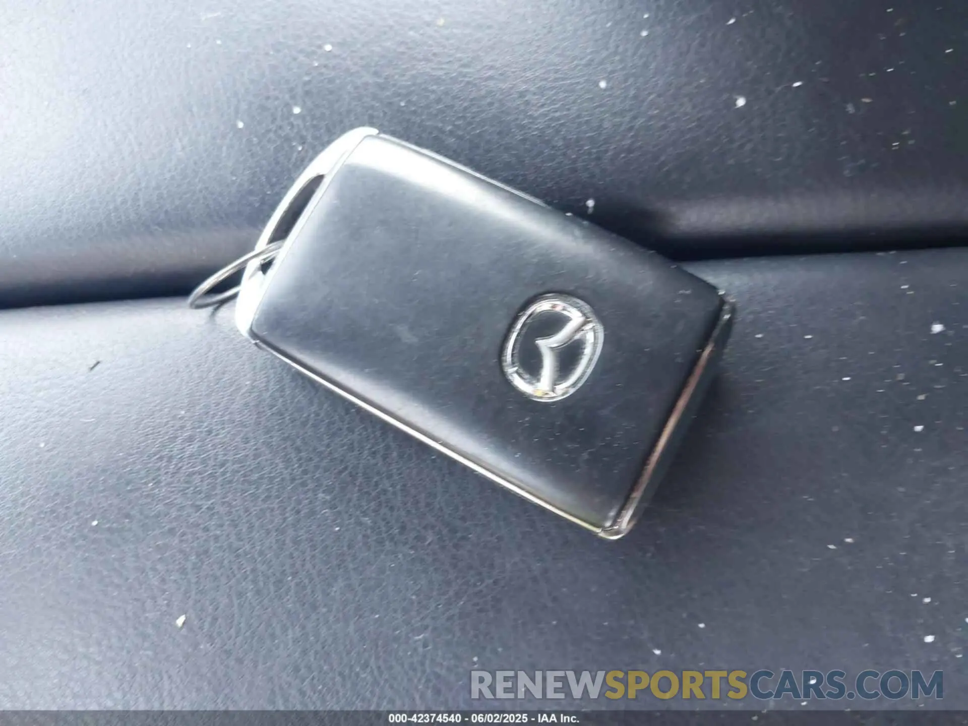 11 Photograph of a damaged car JM3TCBDY6L0411673 MAZDA CX-9 2020