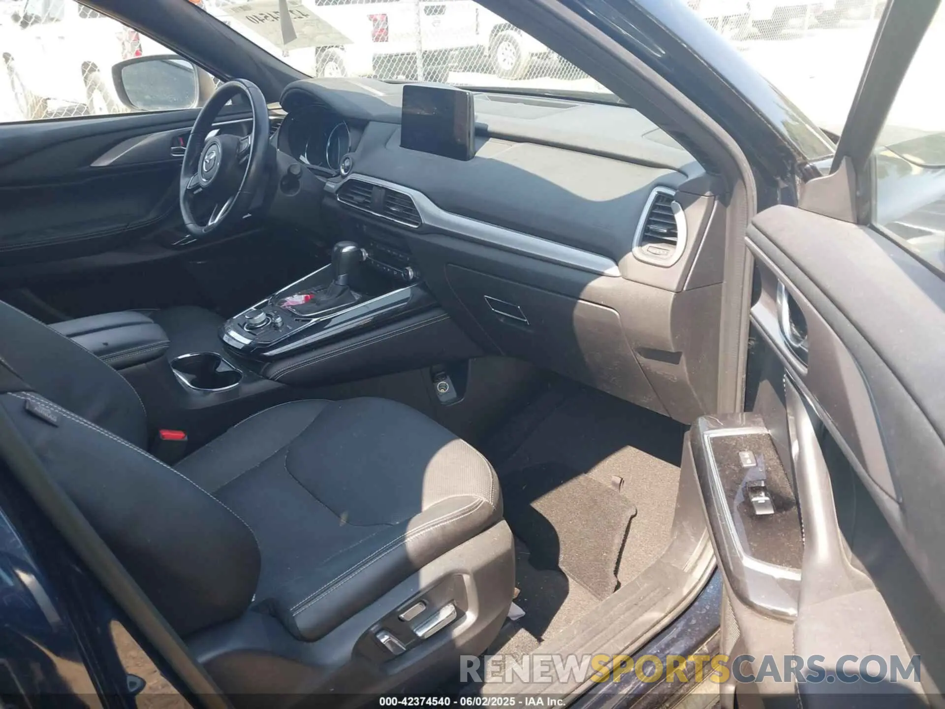 5 Photograph of a damaged car JM3TCBDY6L0411673 MAZDA CX-9 2020