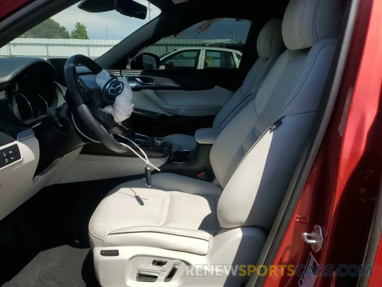 7 Photograph of a damaged car JM3TCBEY9L0409866 MAZDA CX-9 2020