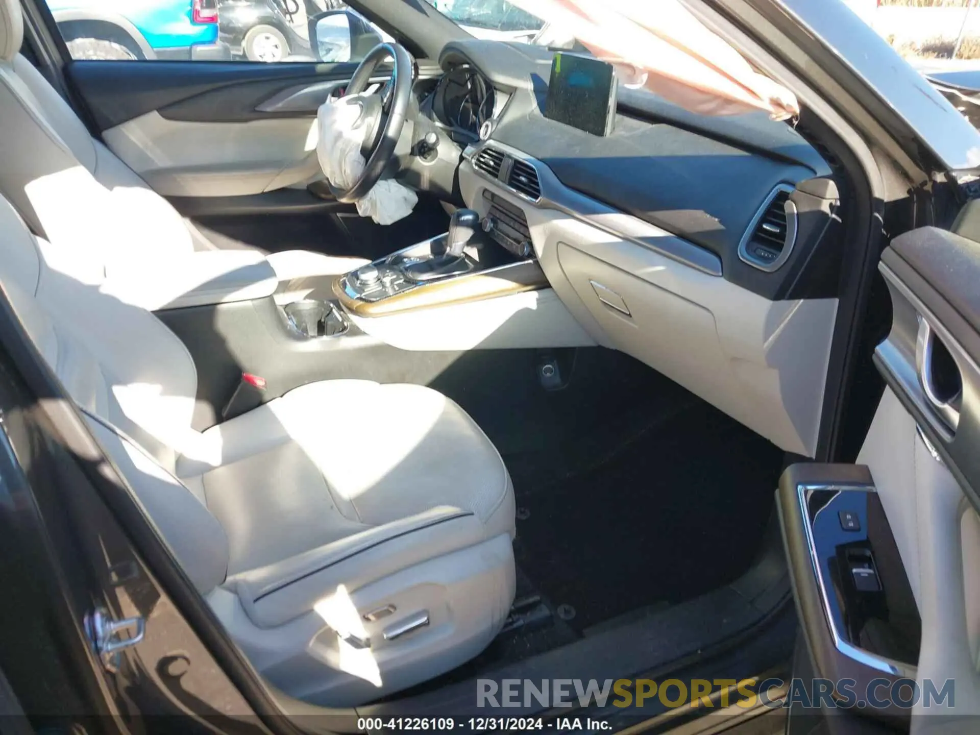 5 Photograph of a damaged car JM3TCBEYXL0410265 MAZDA CX-9 2020