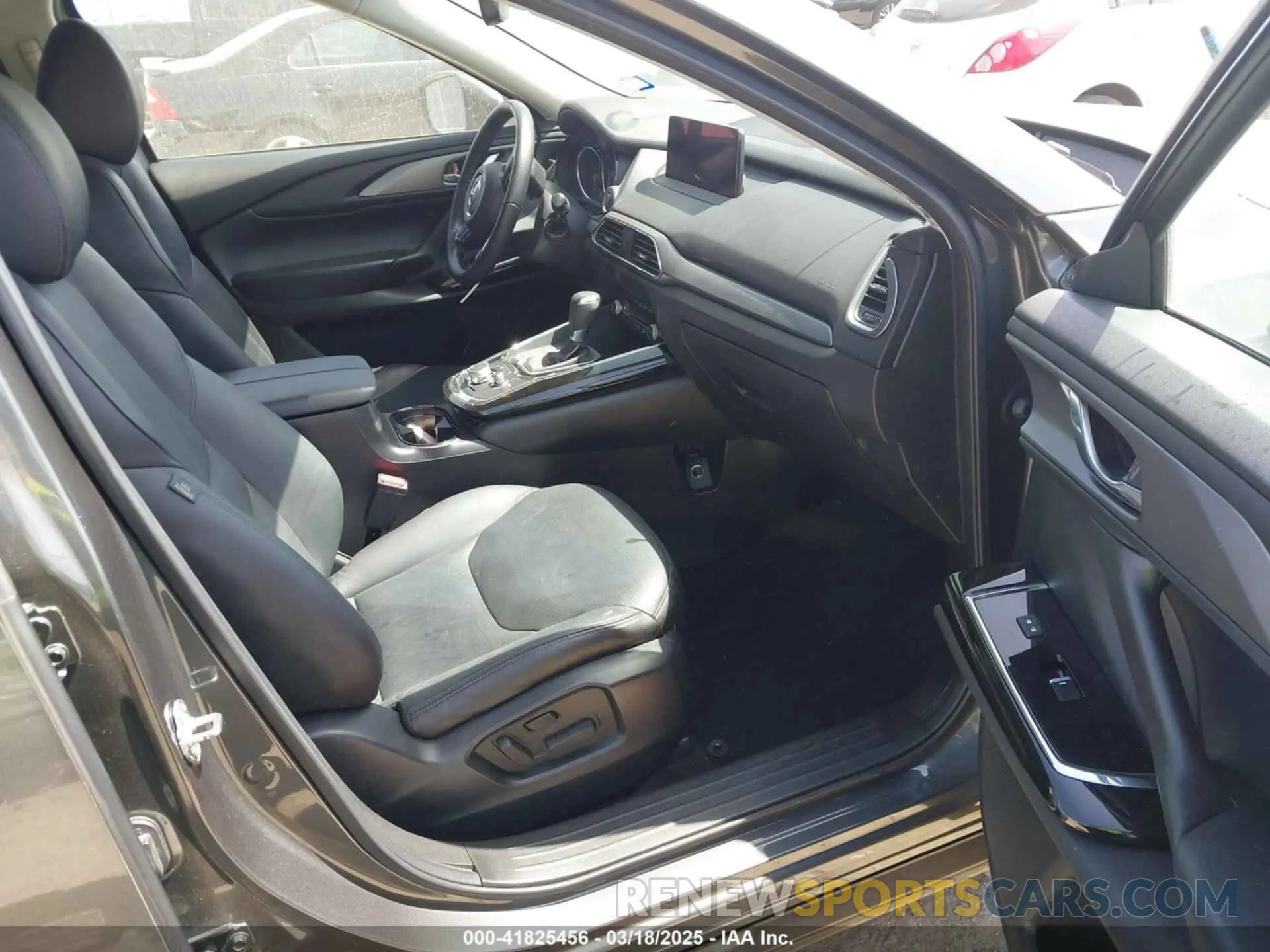 5 Photograph of a damaged car JM3TCACY2M0502016 MAZDA CX-9 2021