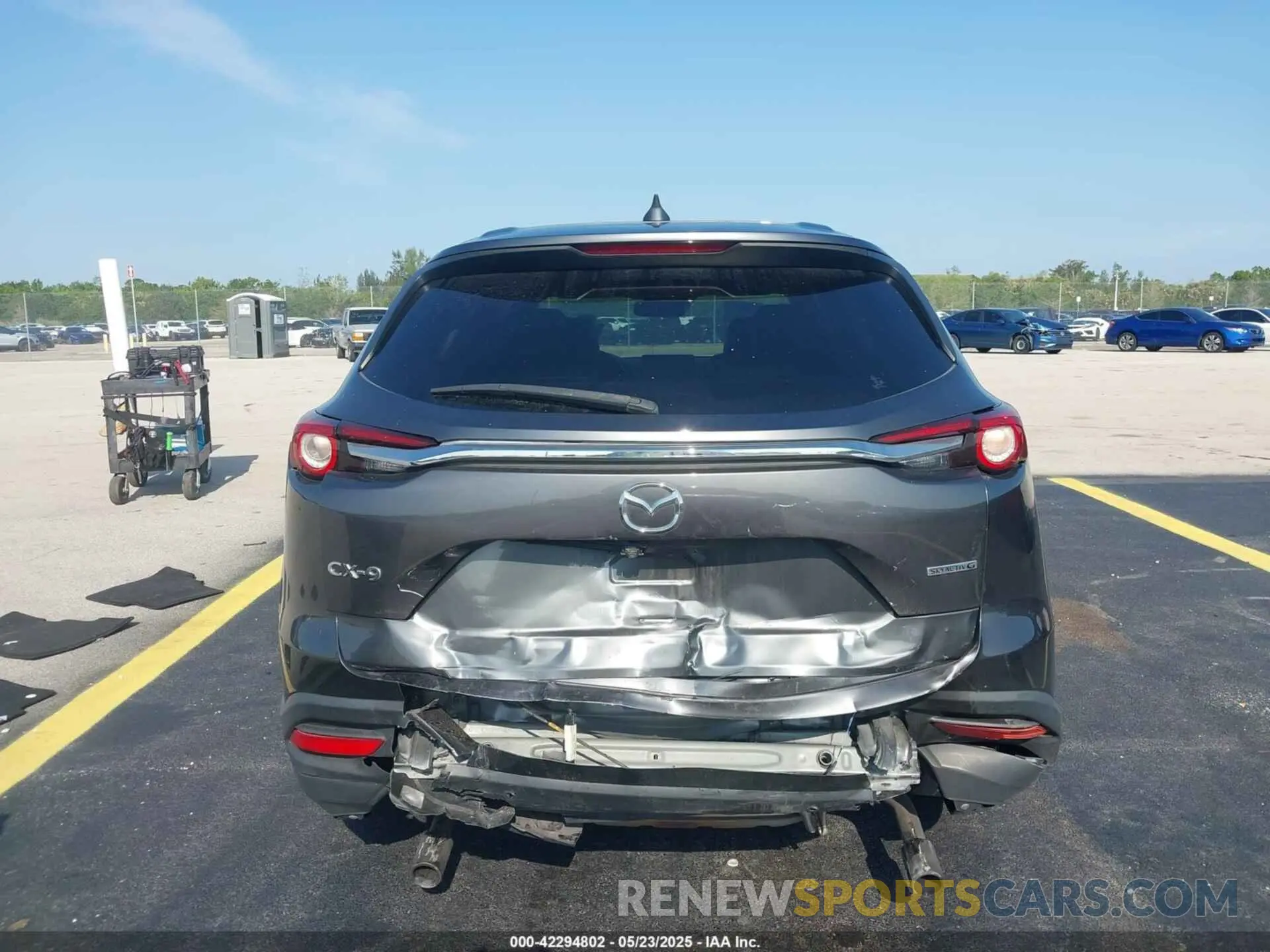 16 Photograph of a damaged car JM3TCACYXM0511613 MAZDA CX-9 2021