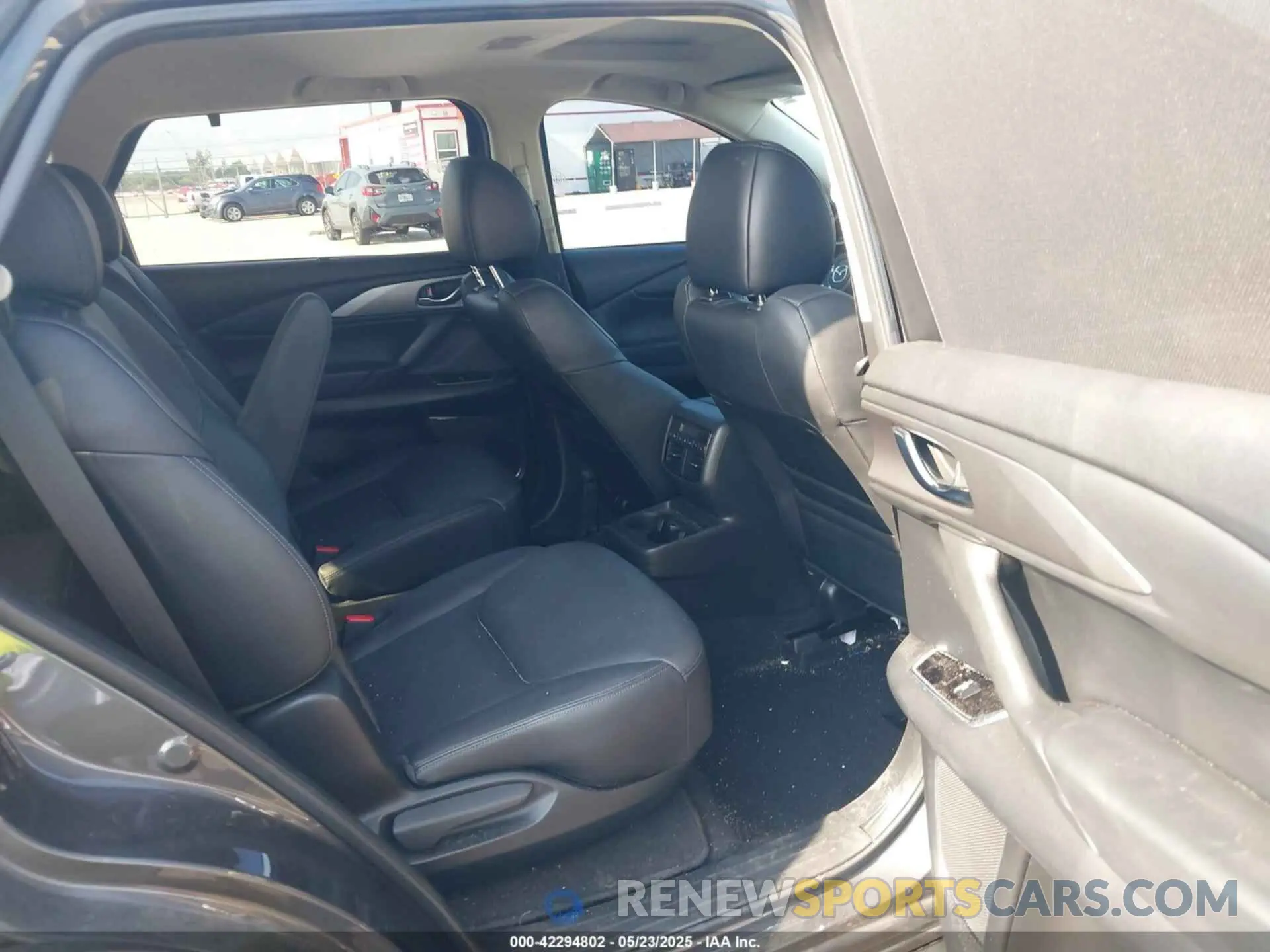 8 Photograph of a damaged car JM3TCACYXM0511613 MAZDA CX-9 2021