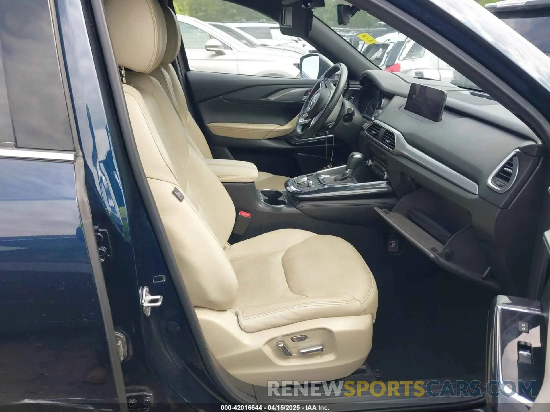 5 Photograph of a damaged car JM3TCADY1M0516505 MAZDA CX-9 2021