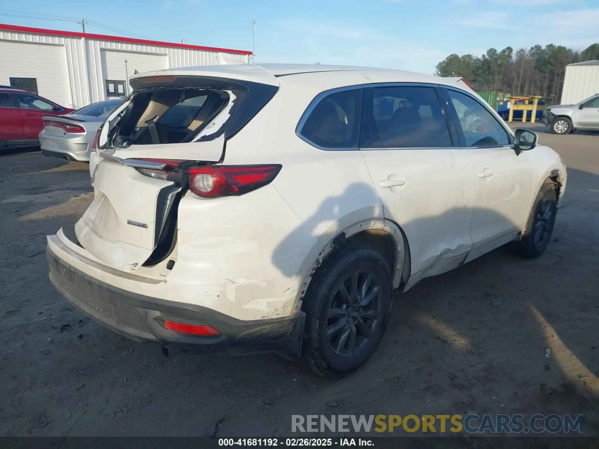 4 Photograph of a damaged car JM3TCBCY1M0507696 MAZDA CX-9 2021