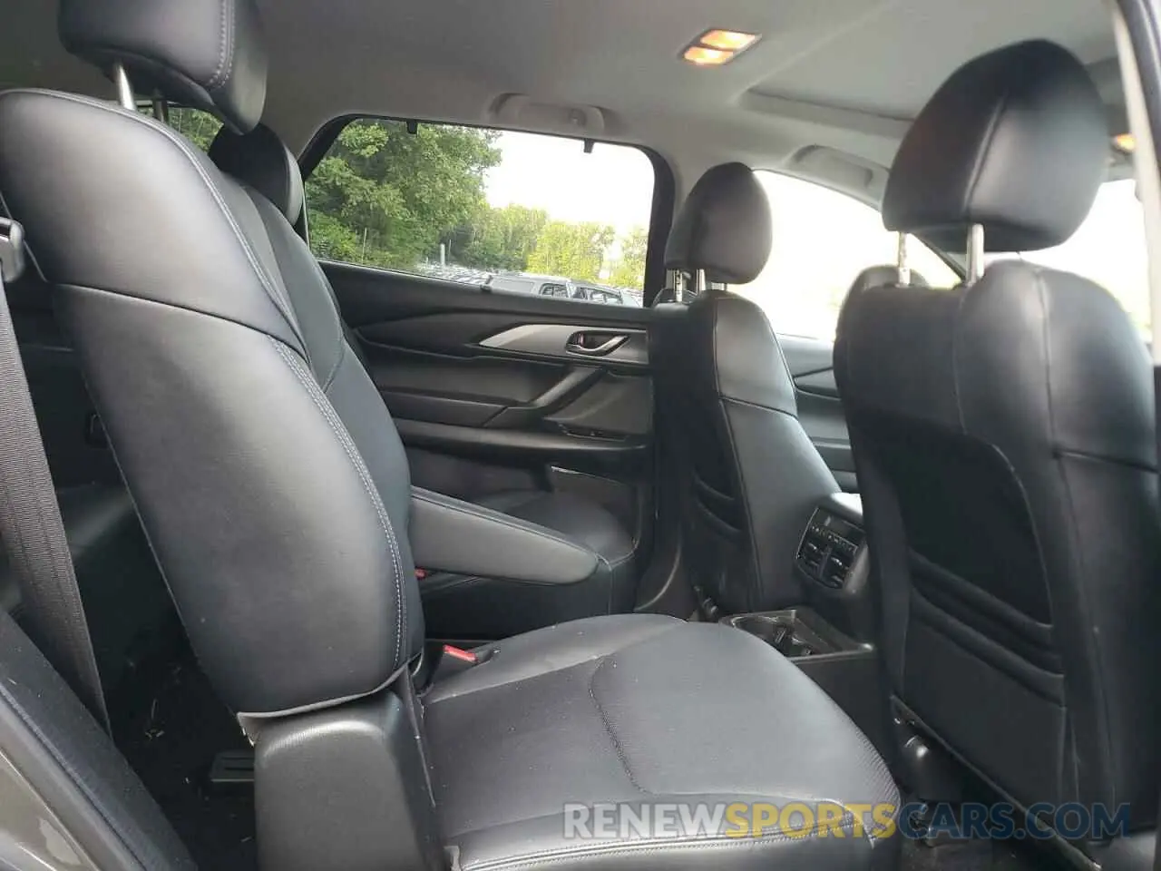 11 Photograph of a damaged car JM3TCBCY6M0512571 MAZDA CX-9 2021