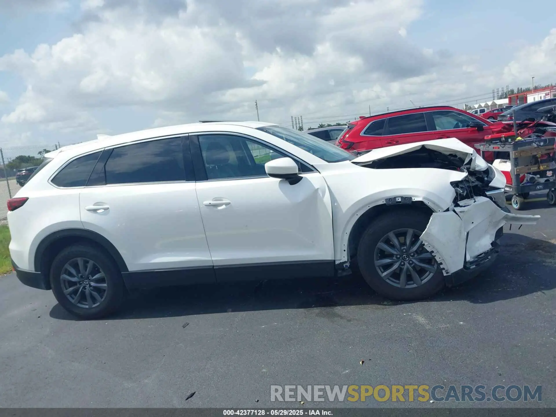 13 Photograph of a damaged car JM3TCBCY7M0538287 MAZDA CX-9 2021