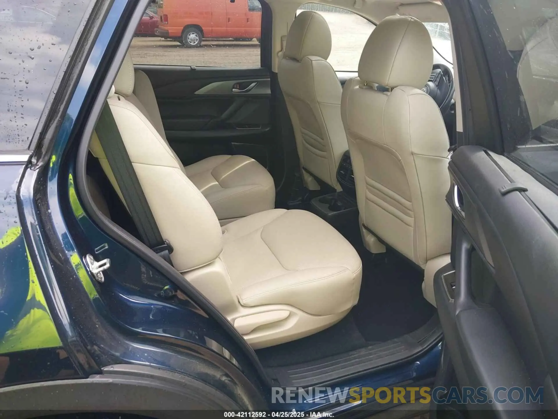 8 Photograph of a damaged car JM3TCBCY8M0541991 MAZDA CX-9 2021
